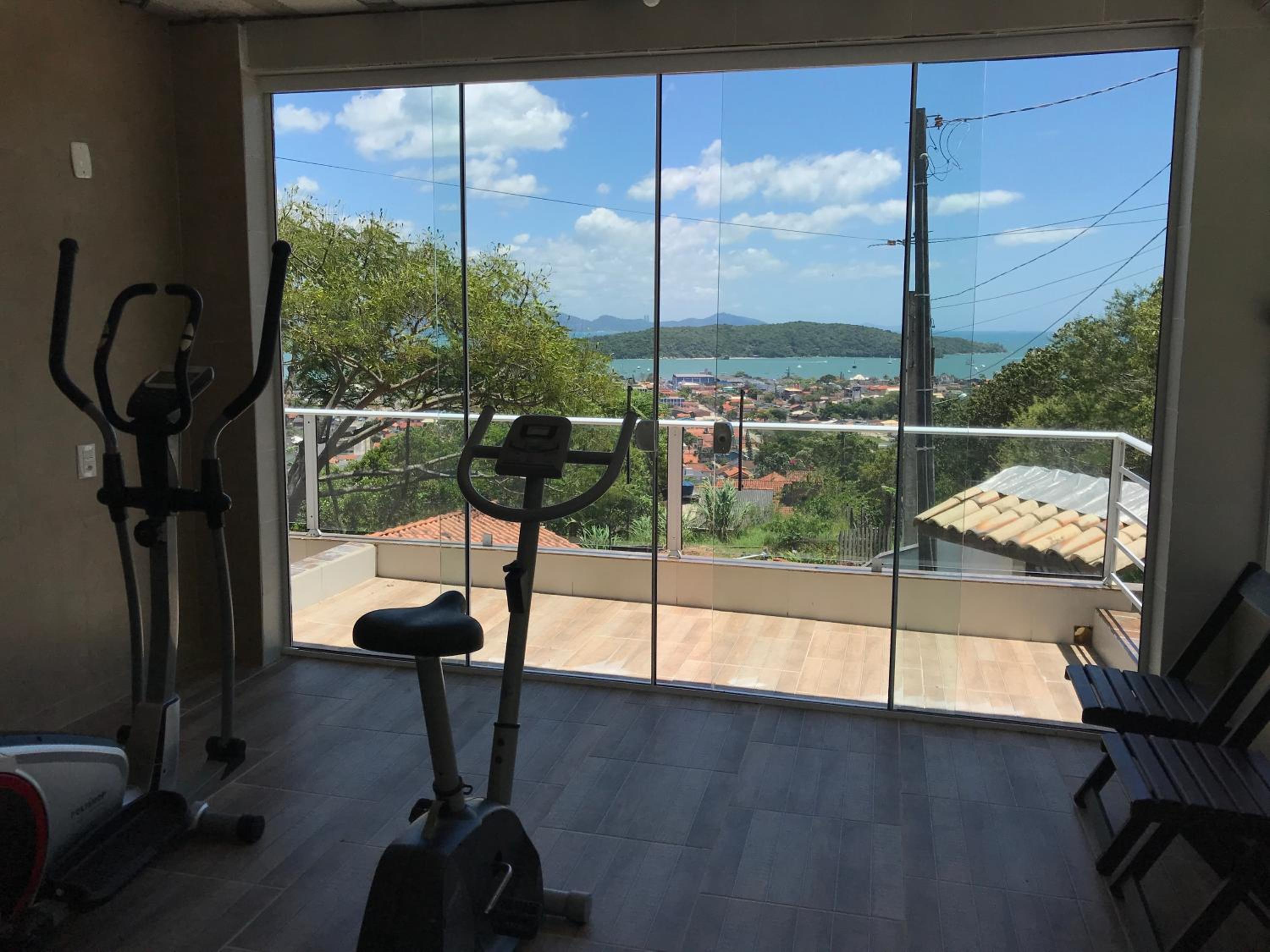 CASA COM PISCINA e VISTA PARA O MAR - Porto Belo-SC Bombinhas-SC