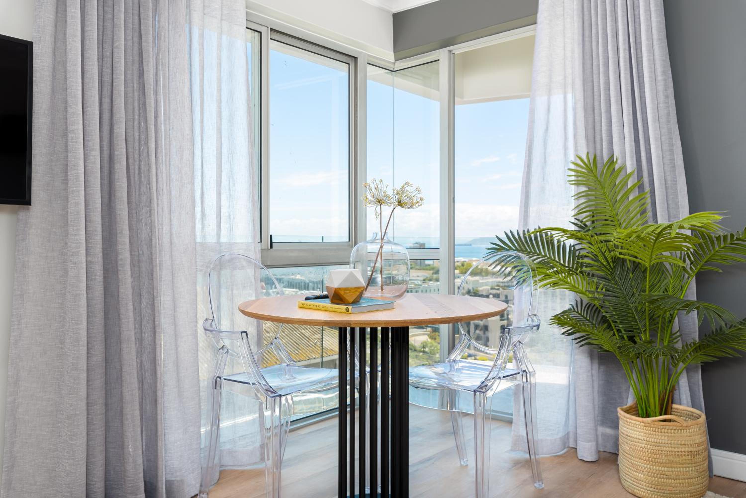 Point Break Luxury Apartments photo 254 of 255