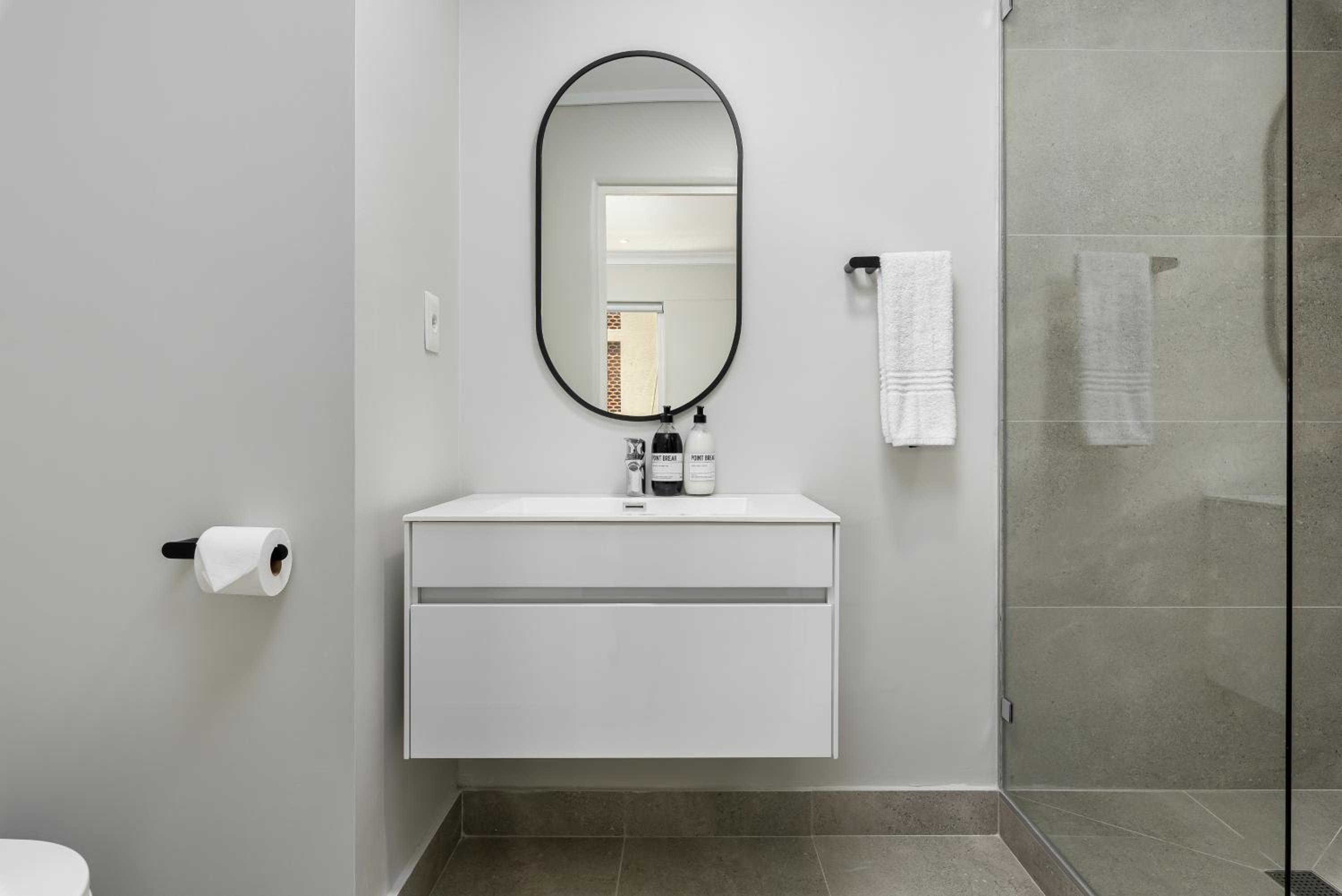 Point Break Luxury Apartments photo 112 of 255