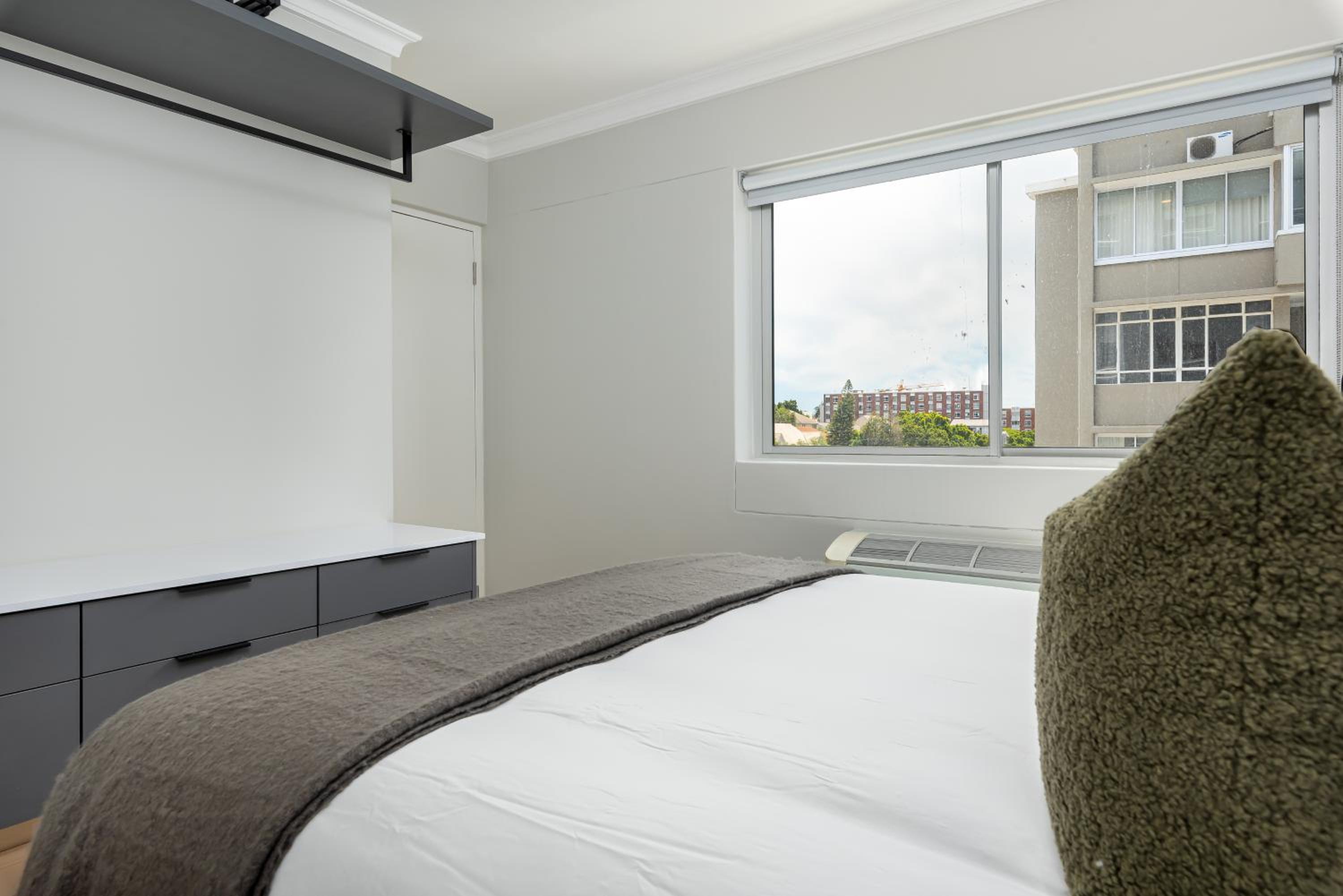 Point Break Luxury Apartments photo 34 of 255