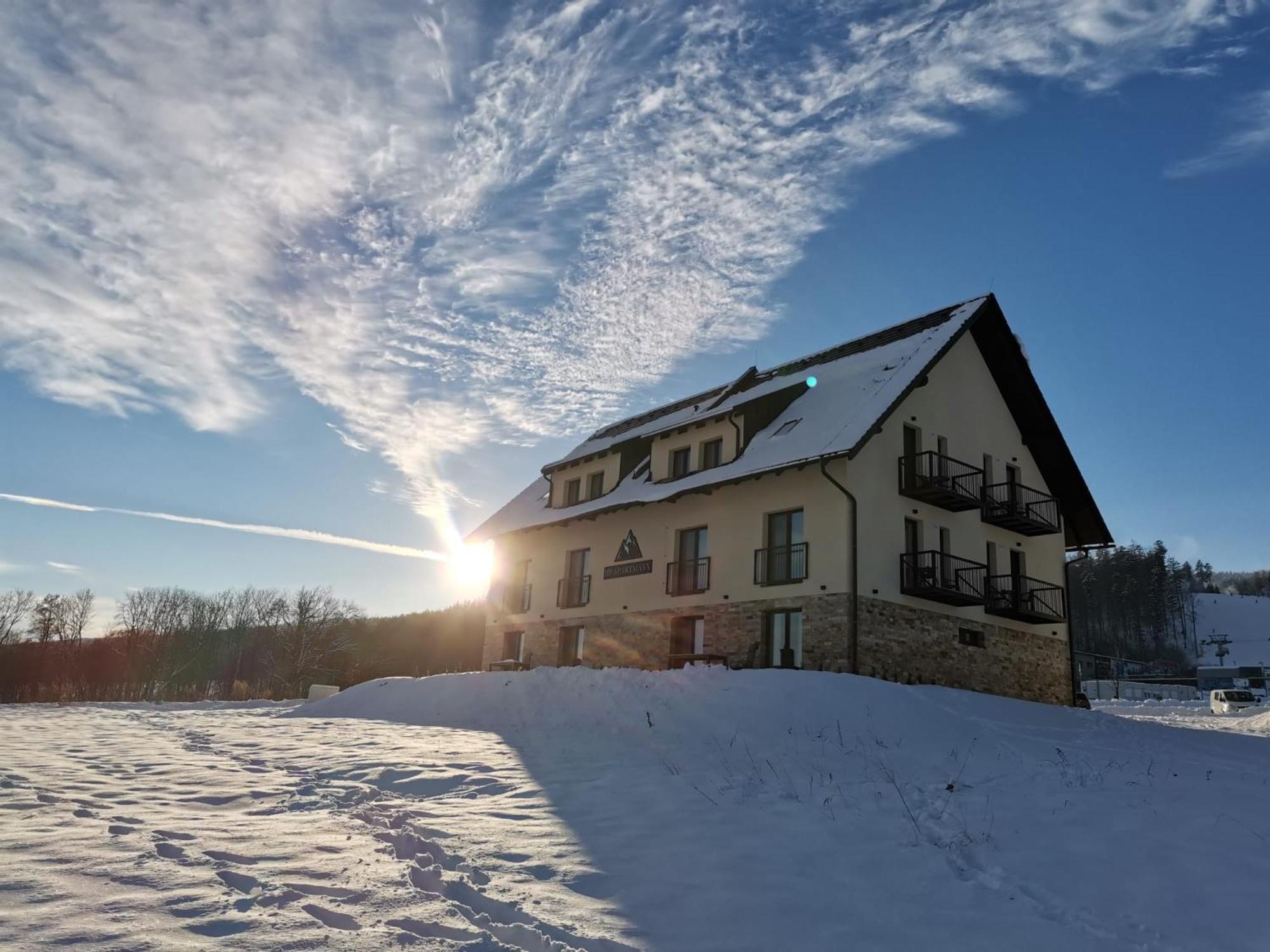HP APARTMÁNY SKIAREÁL- Buková Hora v Orlických horách 100 m od lanovky