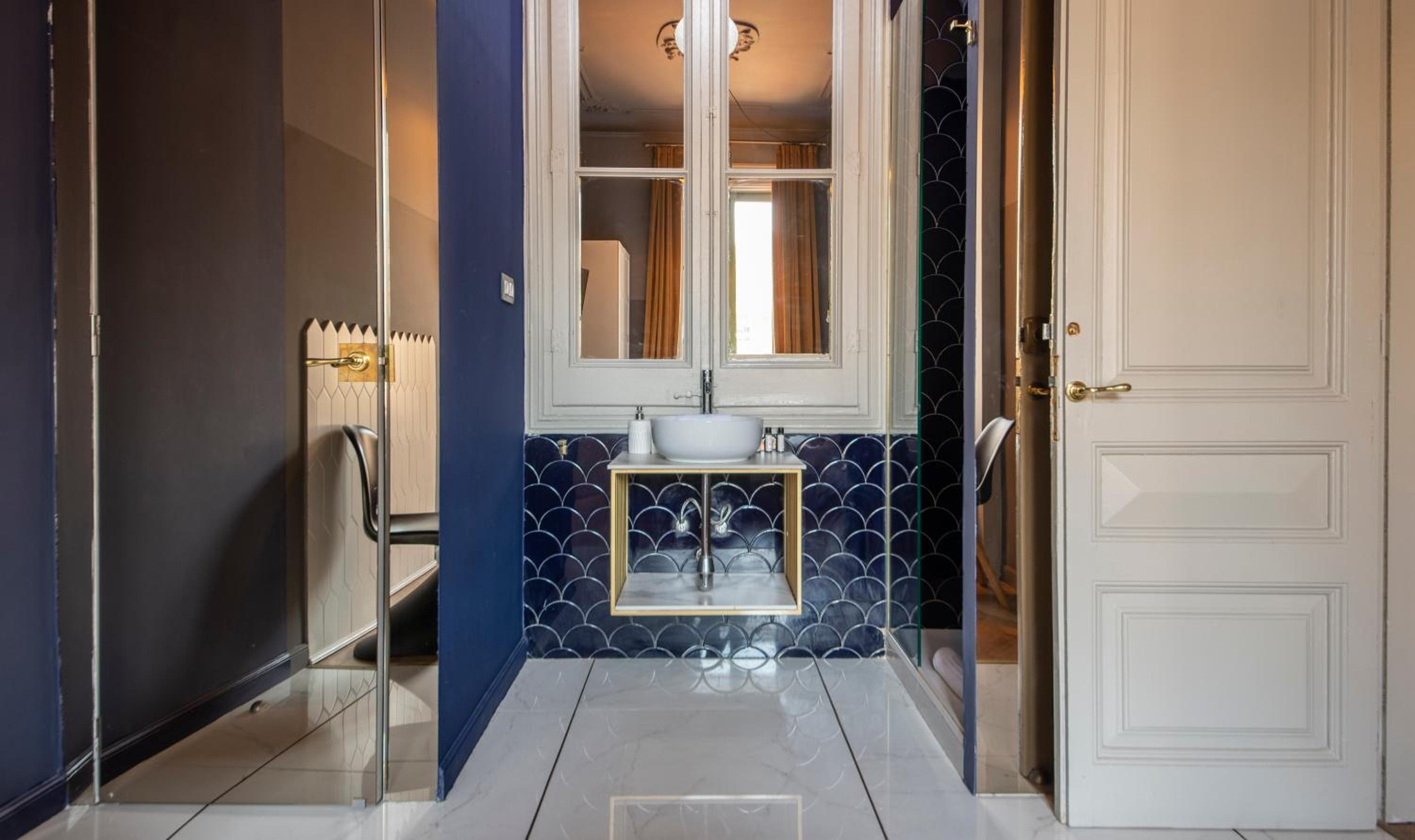 You Stylish City Center Apartments