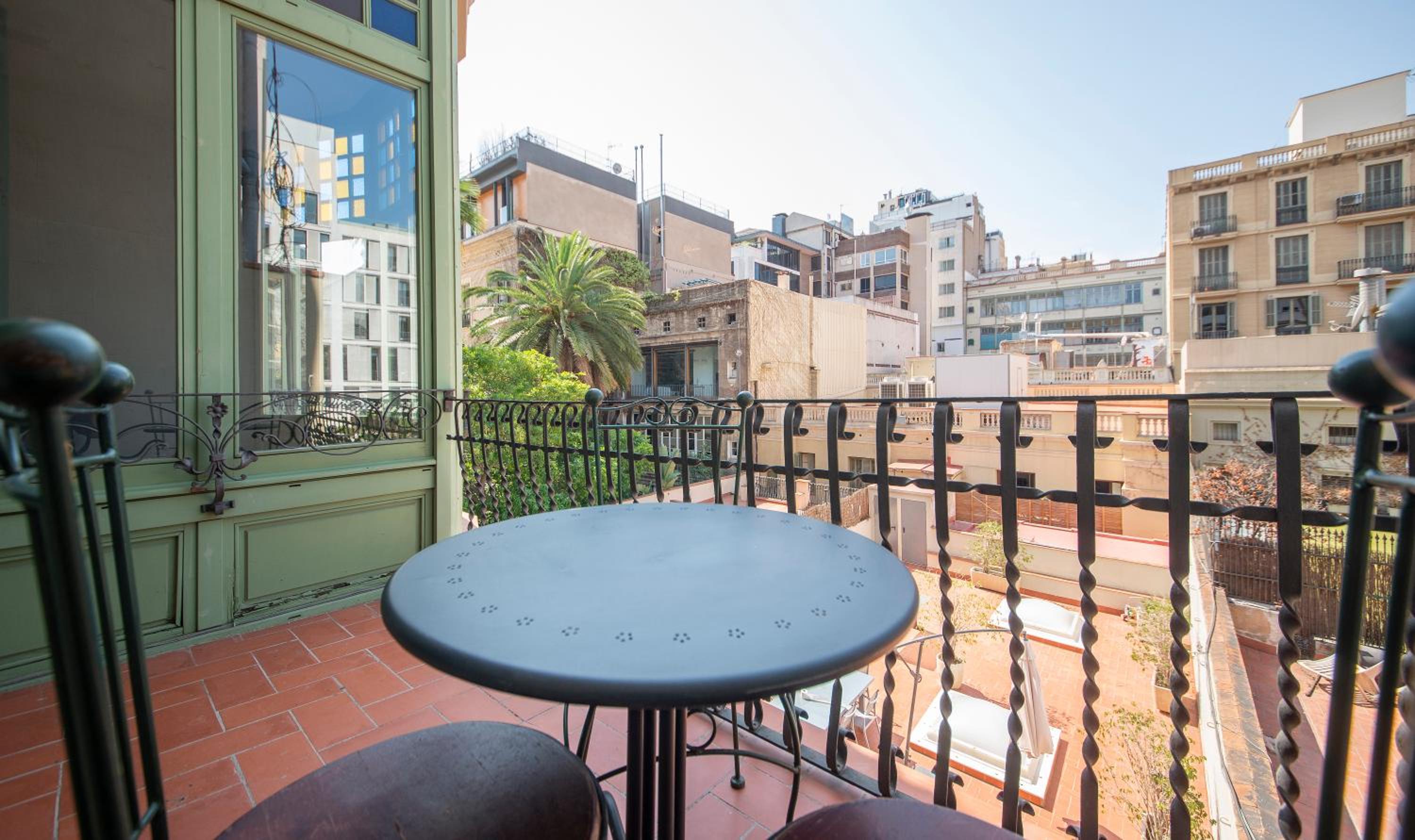 You Stylish City Center Apartments