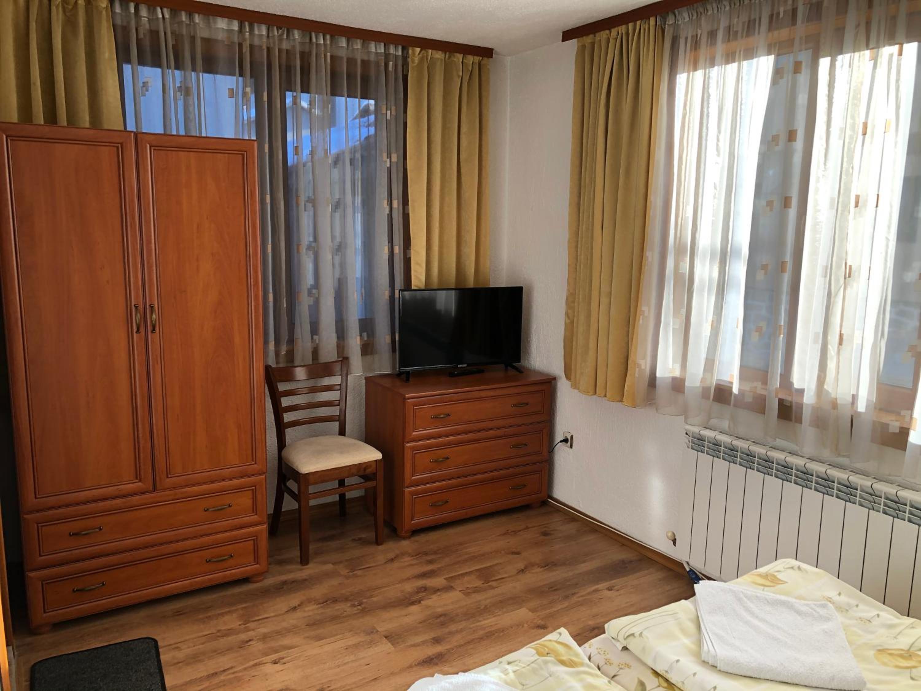 Guest Rooms Vachin