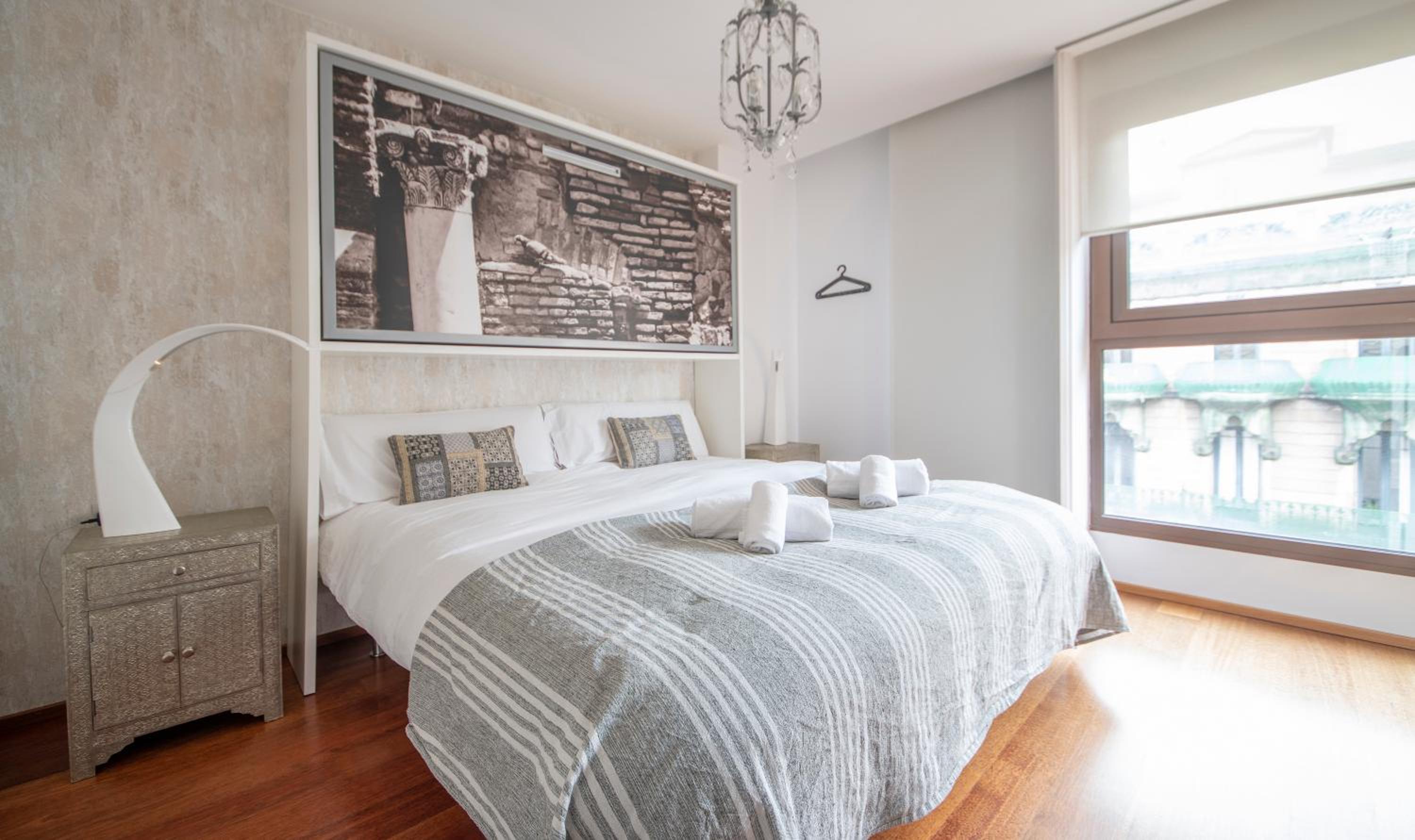 You Stylish City Center Apartments