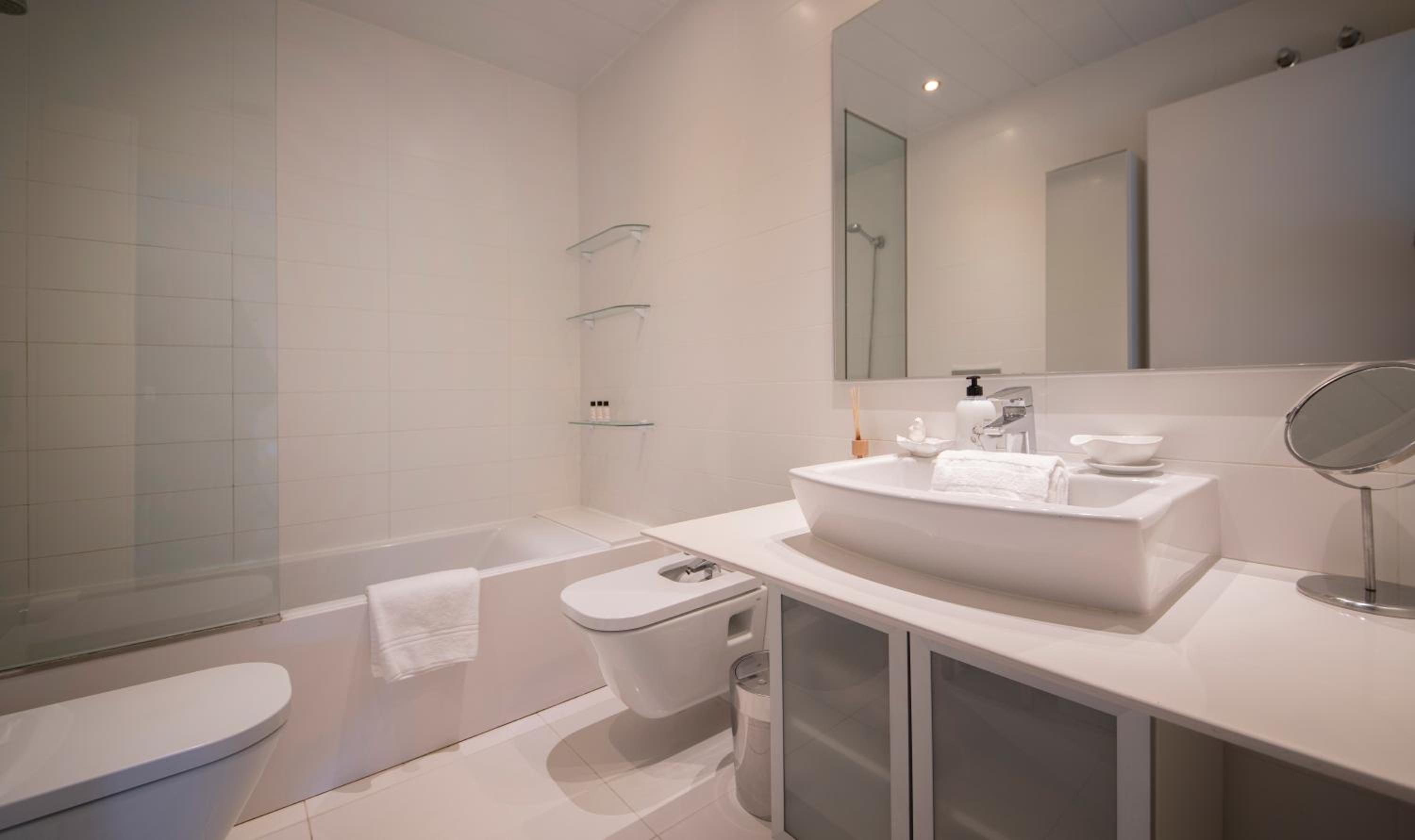 You Stylish City Center Apartments
