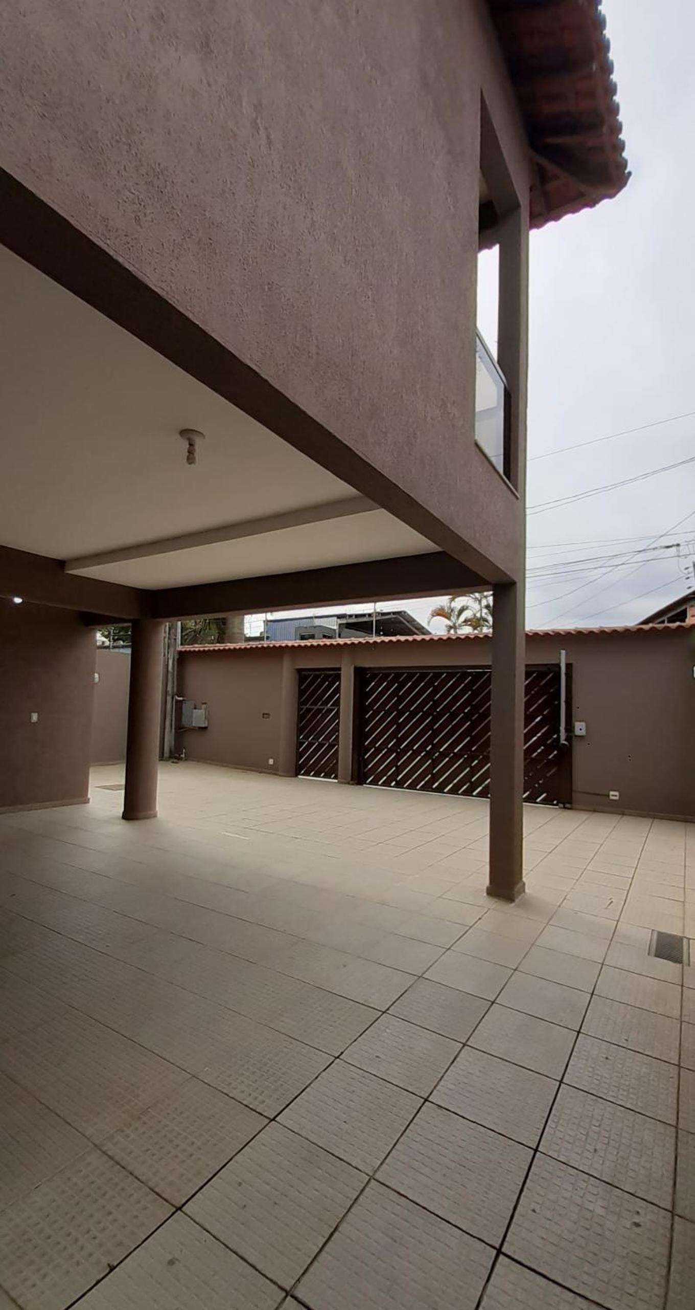 Casa na enseada 3 súite 50m praia