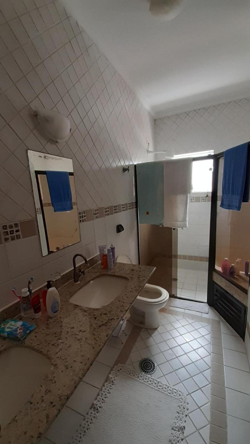Casa na enseada 3 súite 50m praia