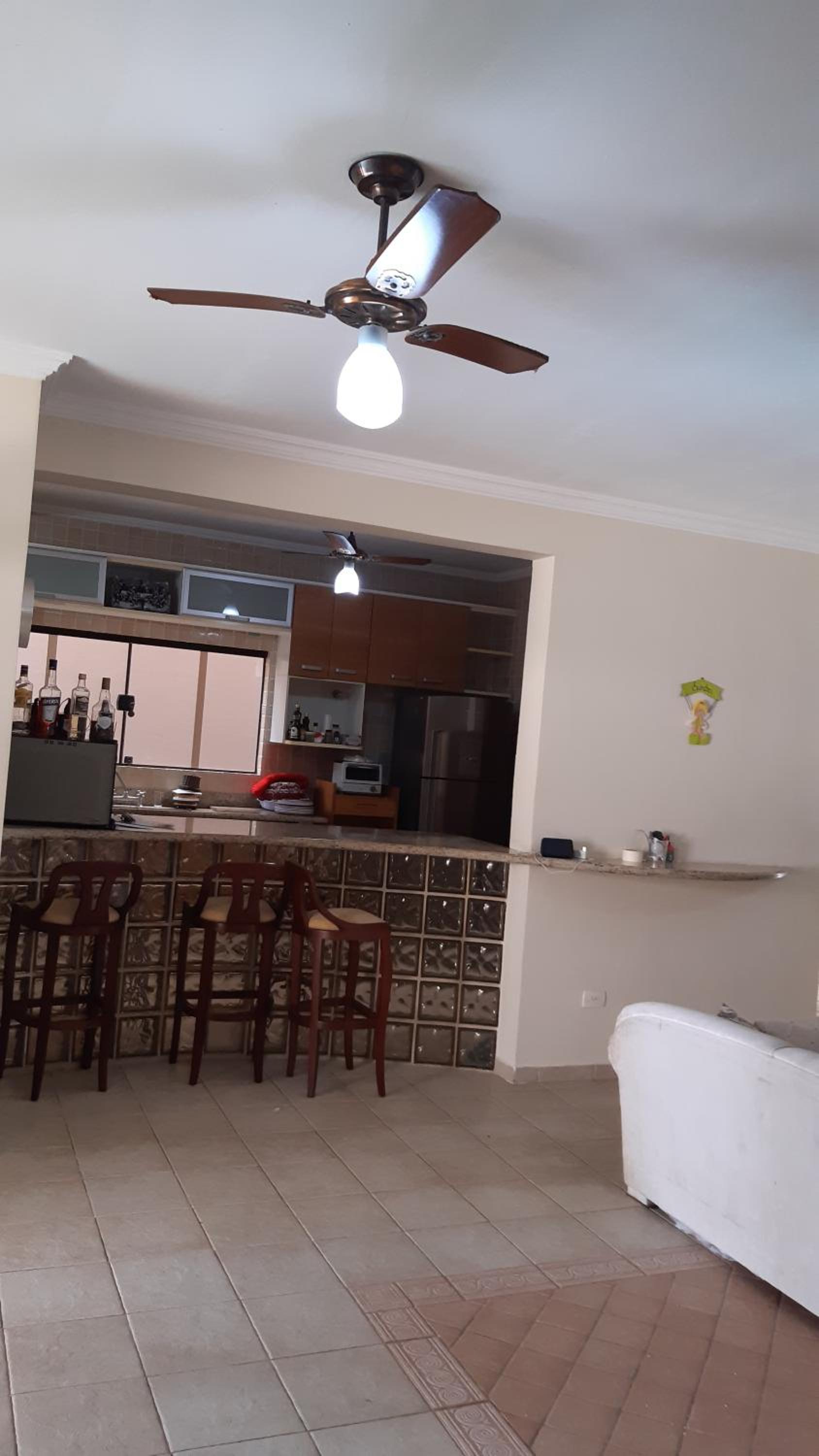 Casa na enseada 3 súite 50m praia