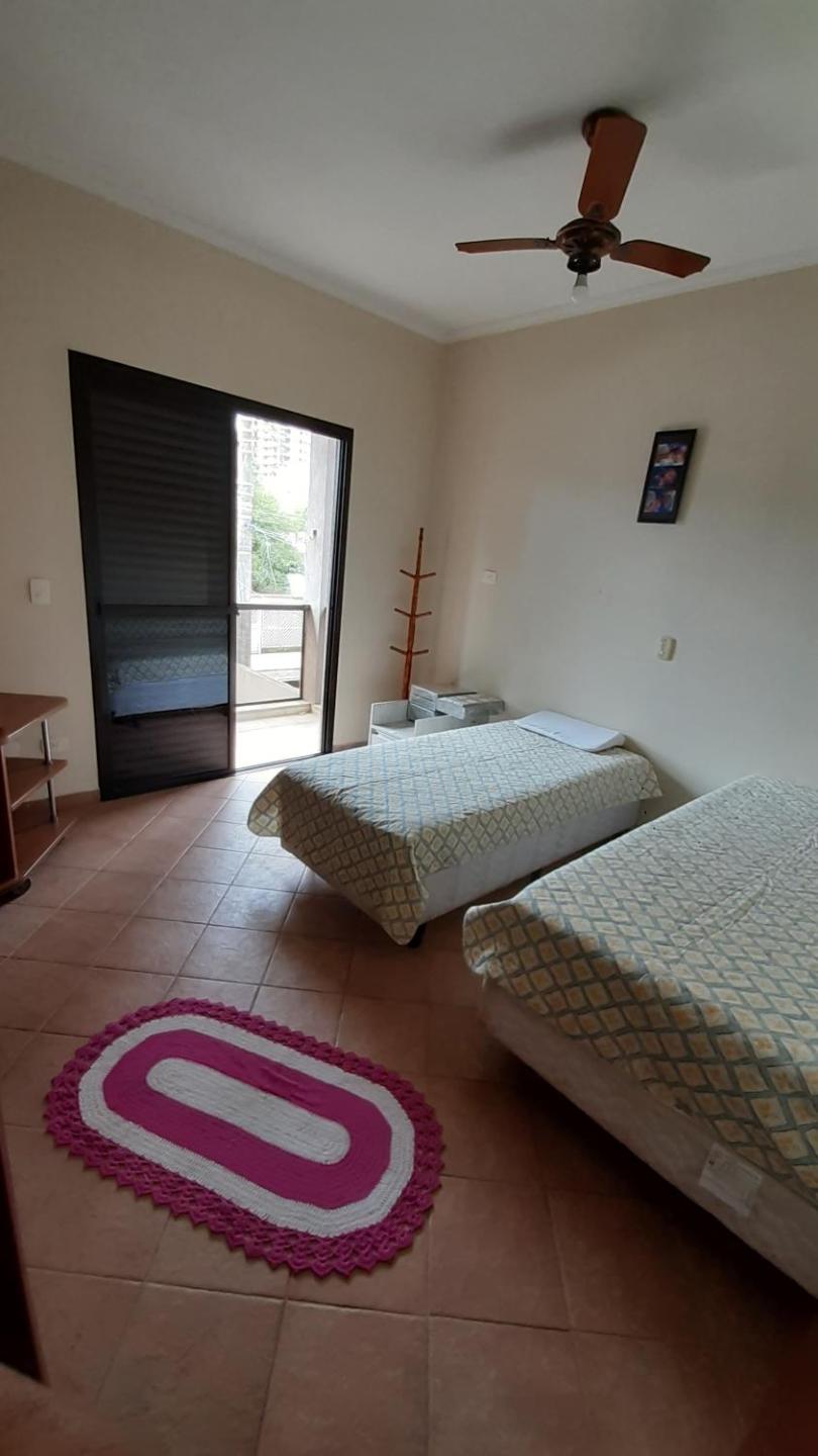 Casa na enseada 3 súite 50m praia