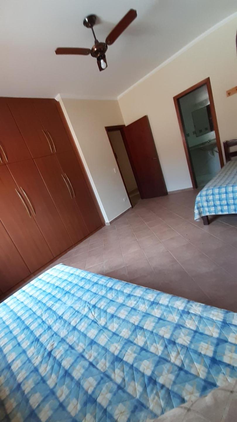 Casa na enseada 3 súite 50m praia