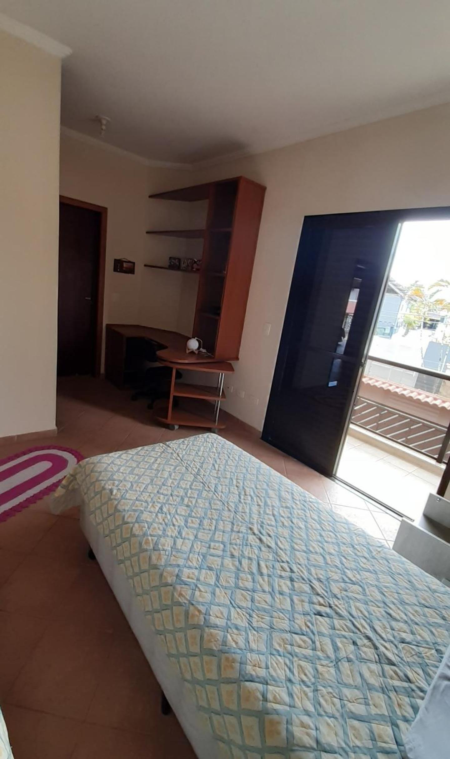Casa na enseada 3 súite 50m praia