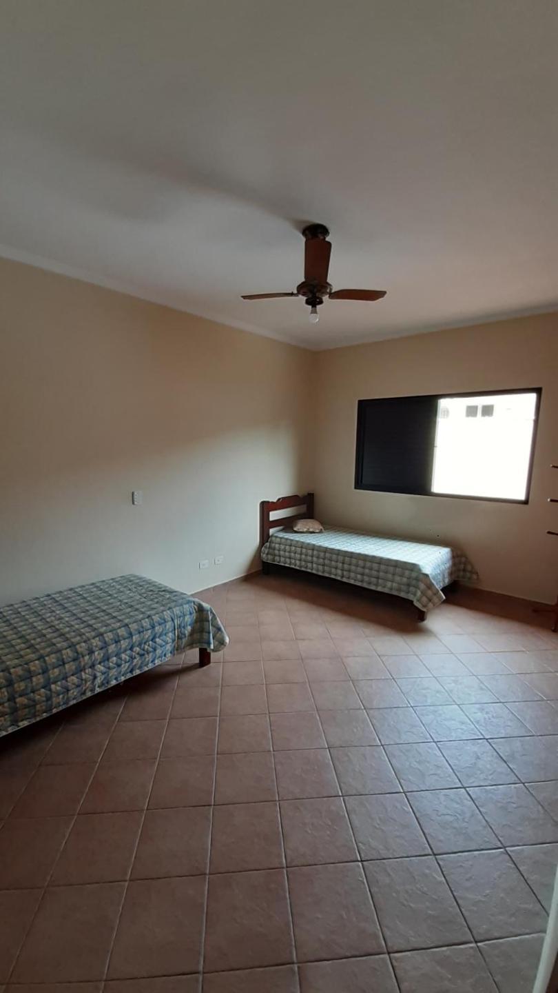 Casa na enseada 3 súite 50m praia
