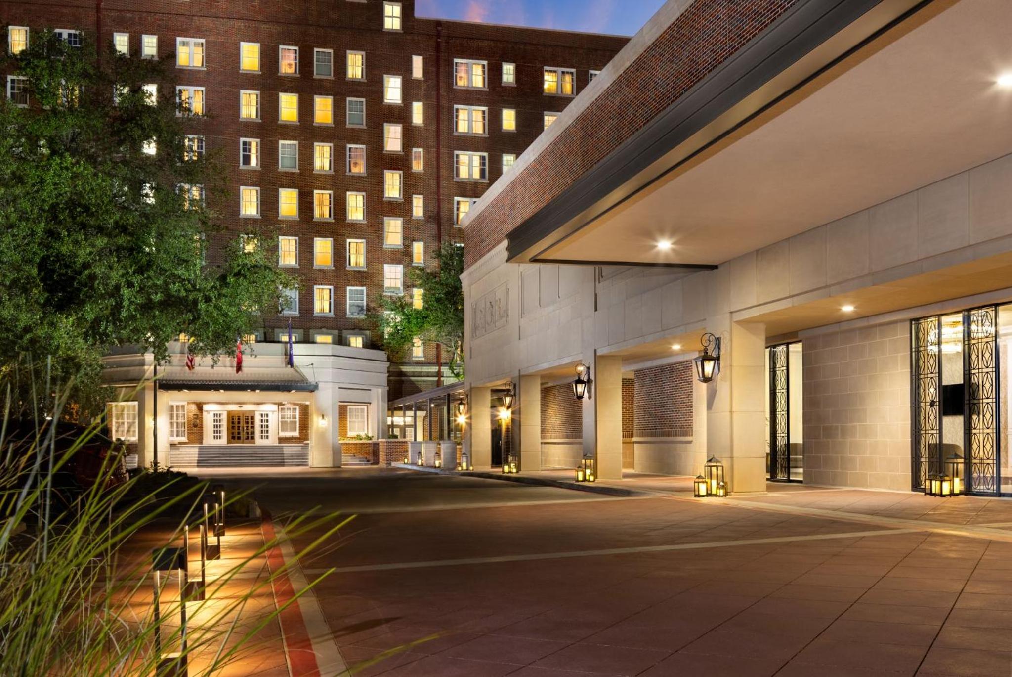 Hotel Warwick Melrose Hotel - Image 1