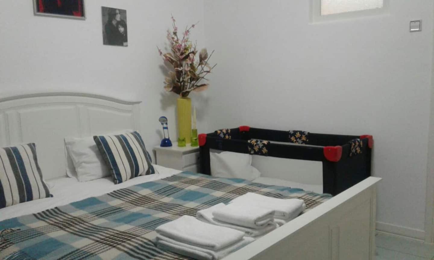 Praça do Chile apartment en Lisbon
