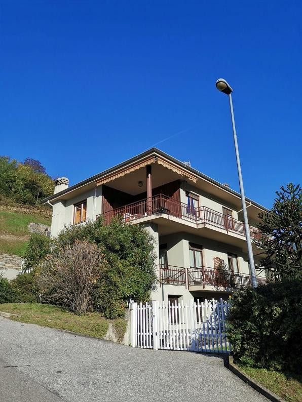 Bluelake Apartment 3 - Omegna view 2