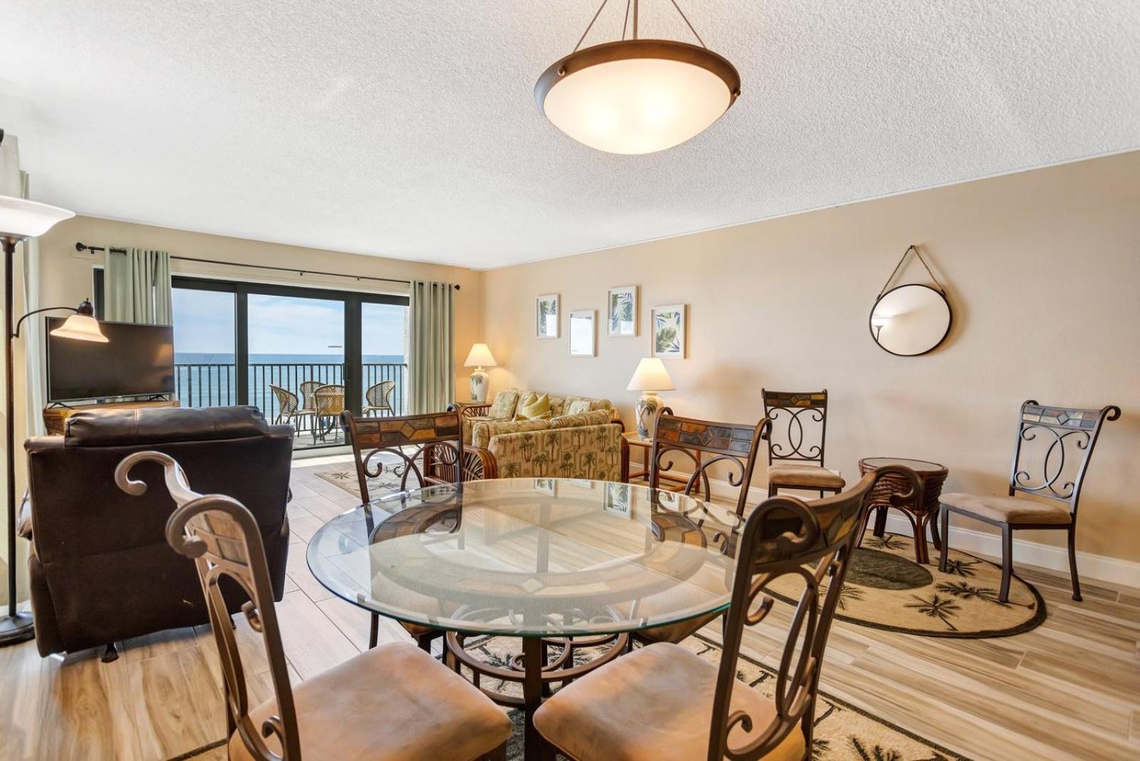 Direct Beachfront 1b 1b Corner - Sandy Shores #301