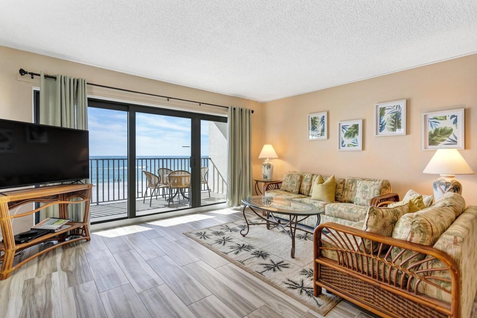 Direct Beachfront 1b 1b Corner - Sandy Shores #301