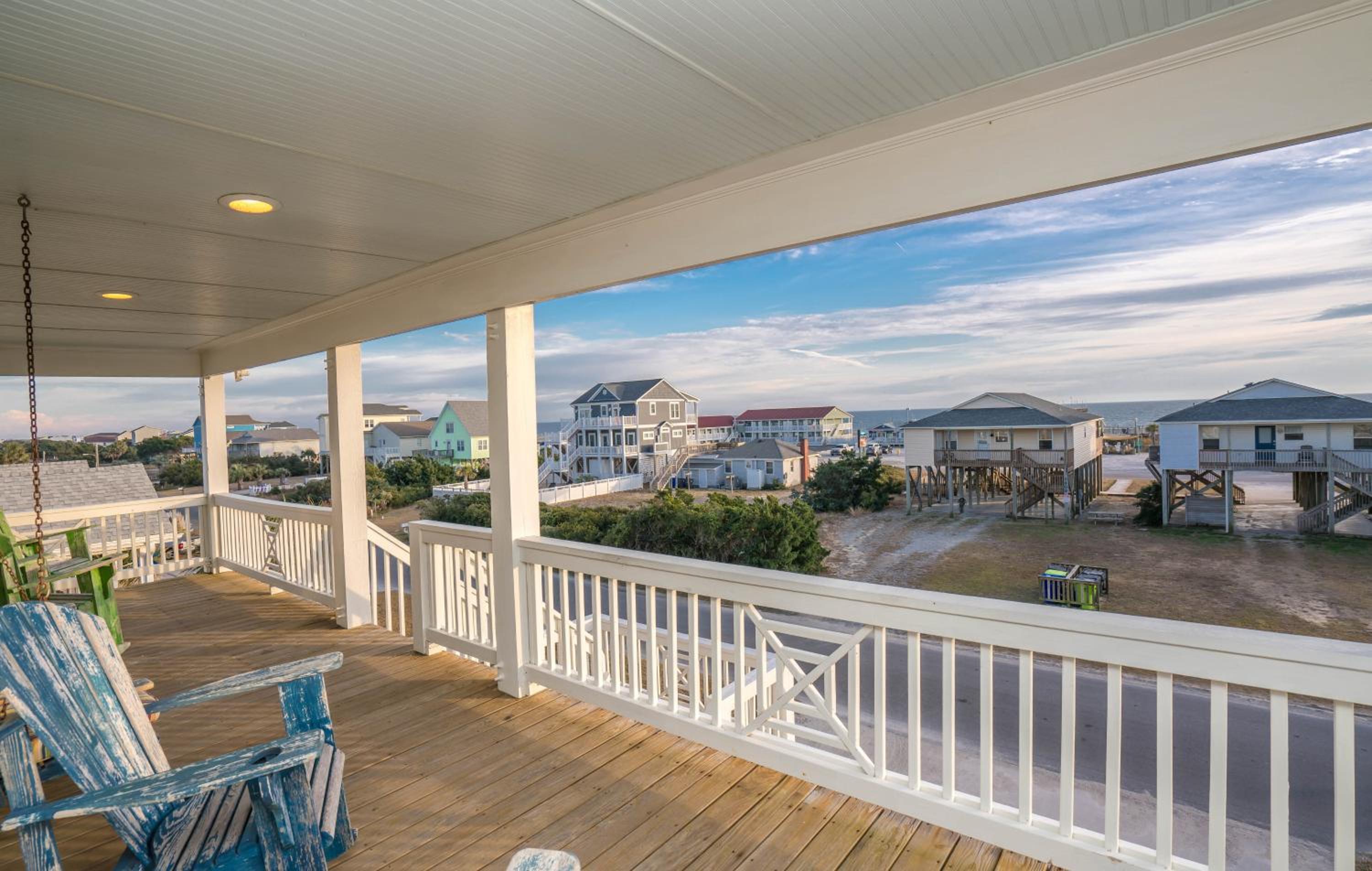 Nautical Themed Home with Ocean Views, Near Beach & Pier. Sweet EmOcean view 2