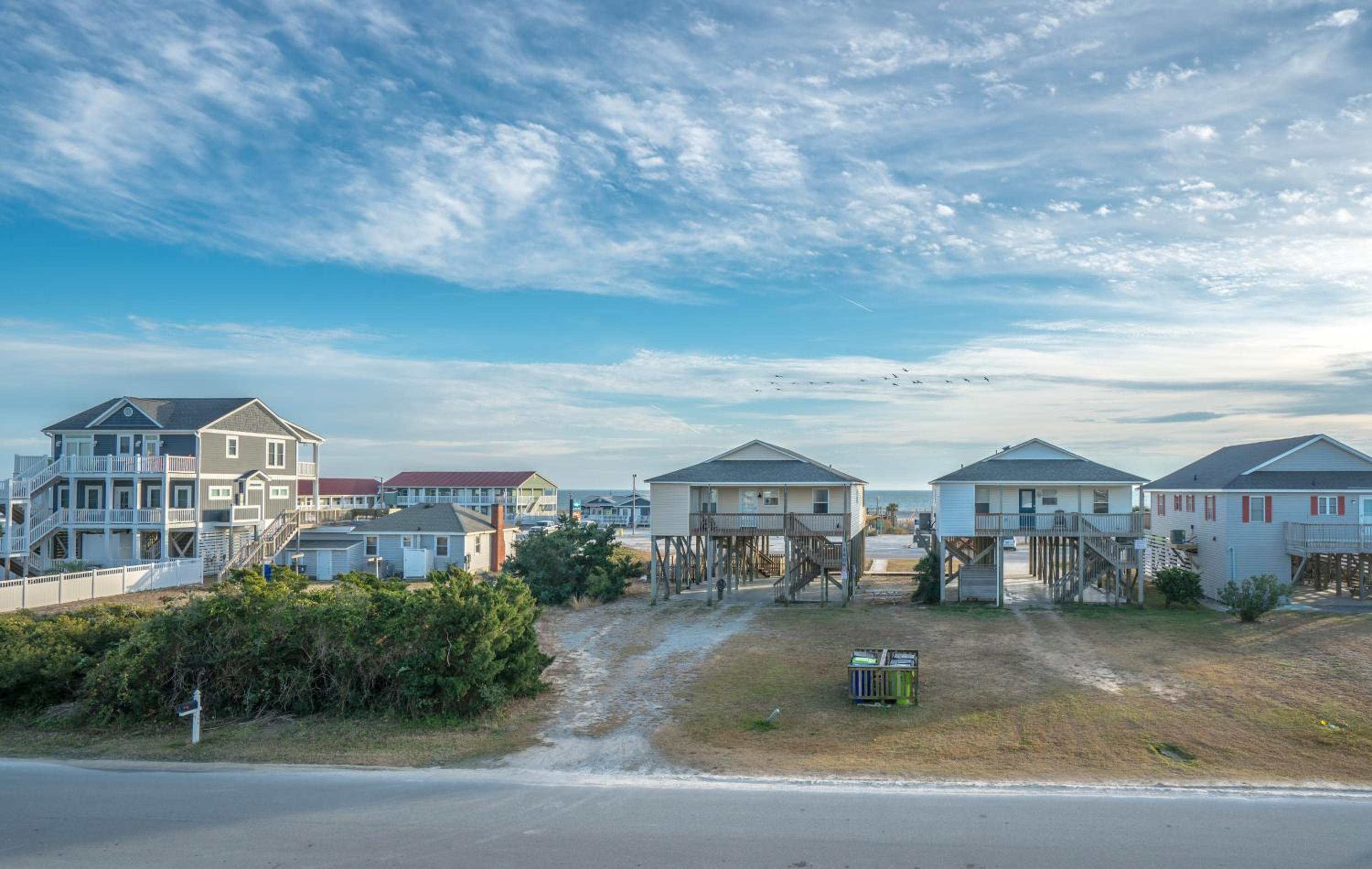 Nautical Themed Home with Ocean Views, Near Beach & Pier. Sweet EmOcean view 3