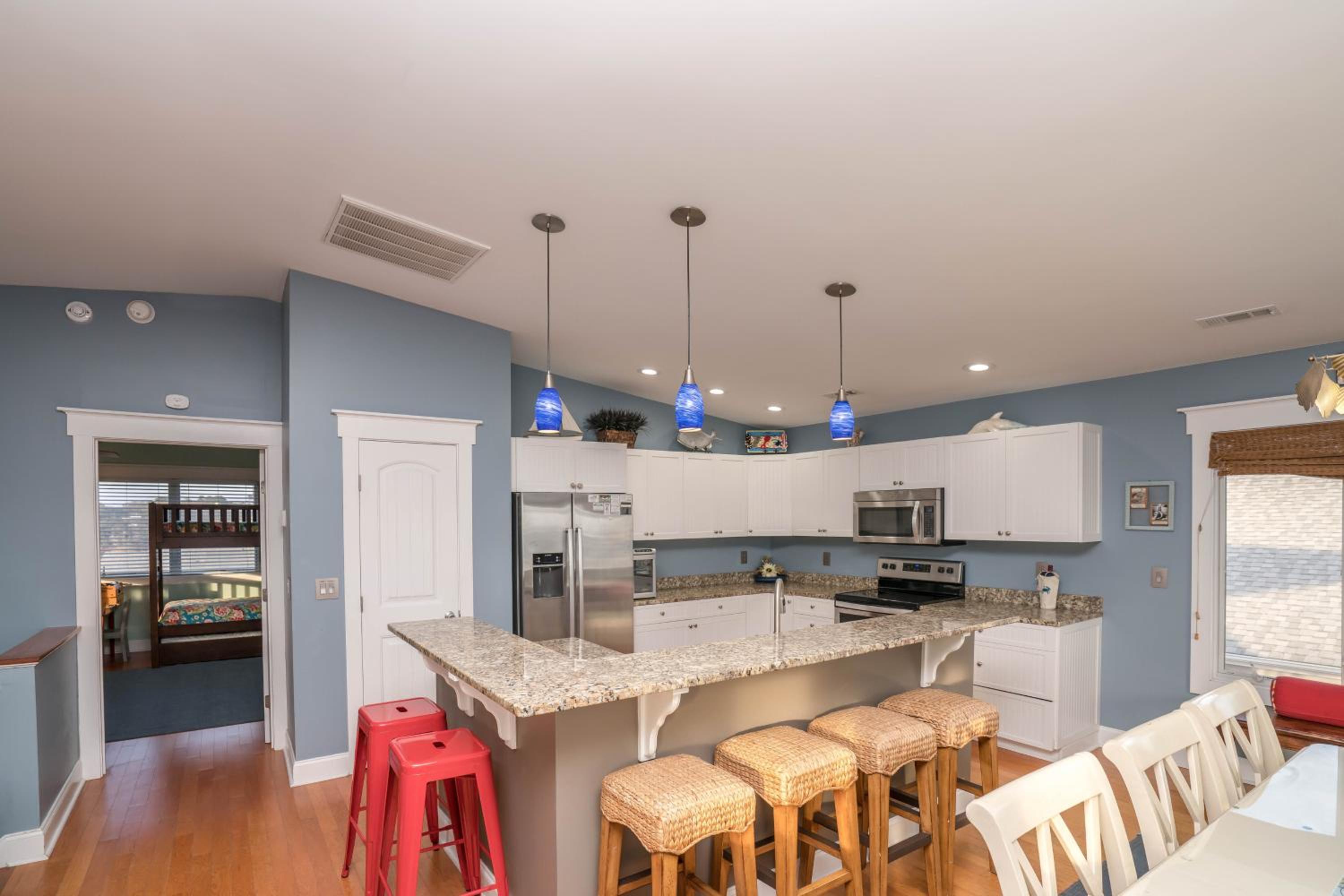 Nautical Themed Home with Ocean Views, Near Beach & Pier. Sweet EmOcean view 4