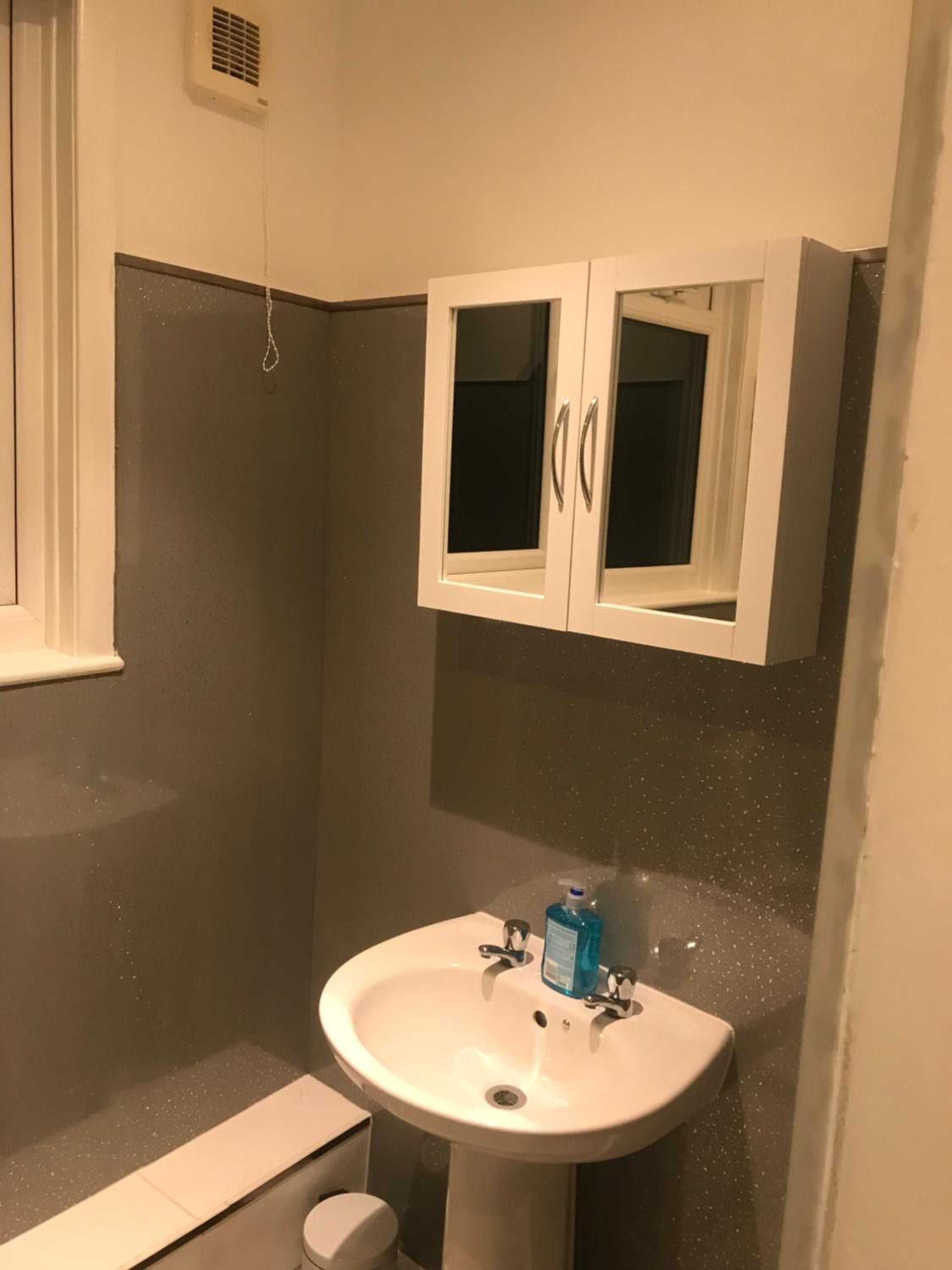 Spacious Entire Two Double Bedrooms Flat, N 3 view 3