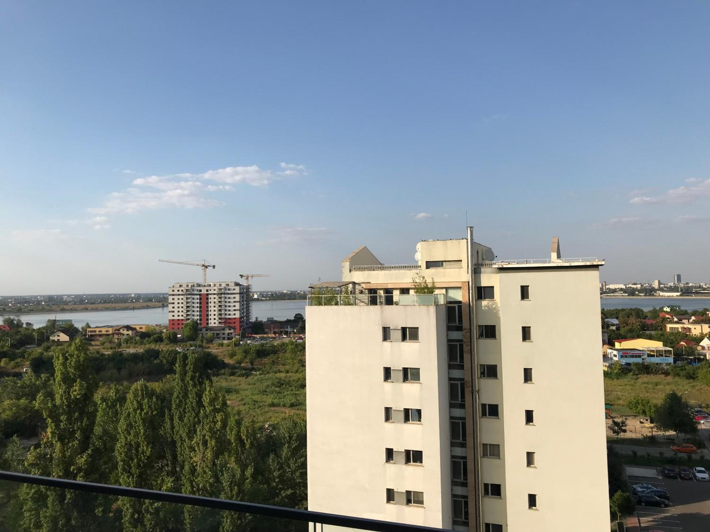 Fancy Penthouse Studio with Lakeview W10