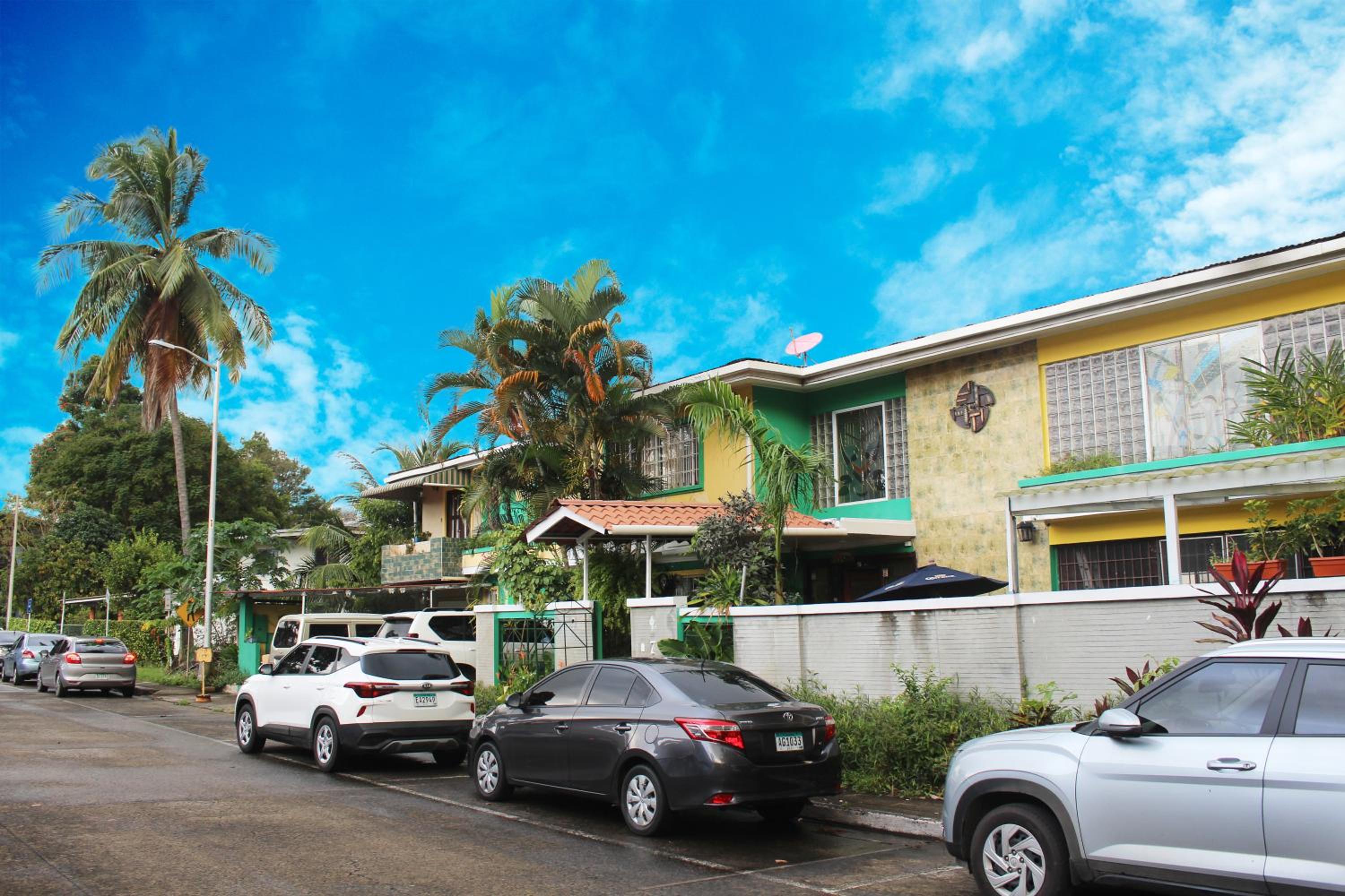 Canal Inn Panama