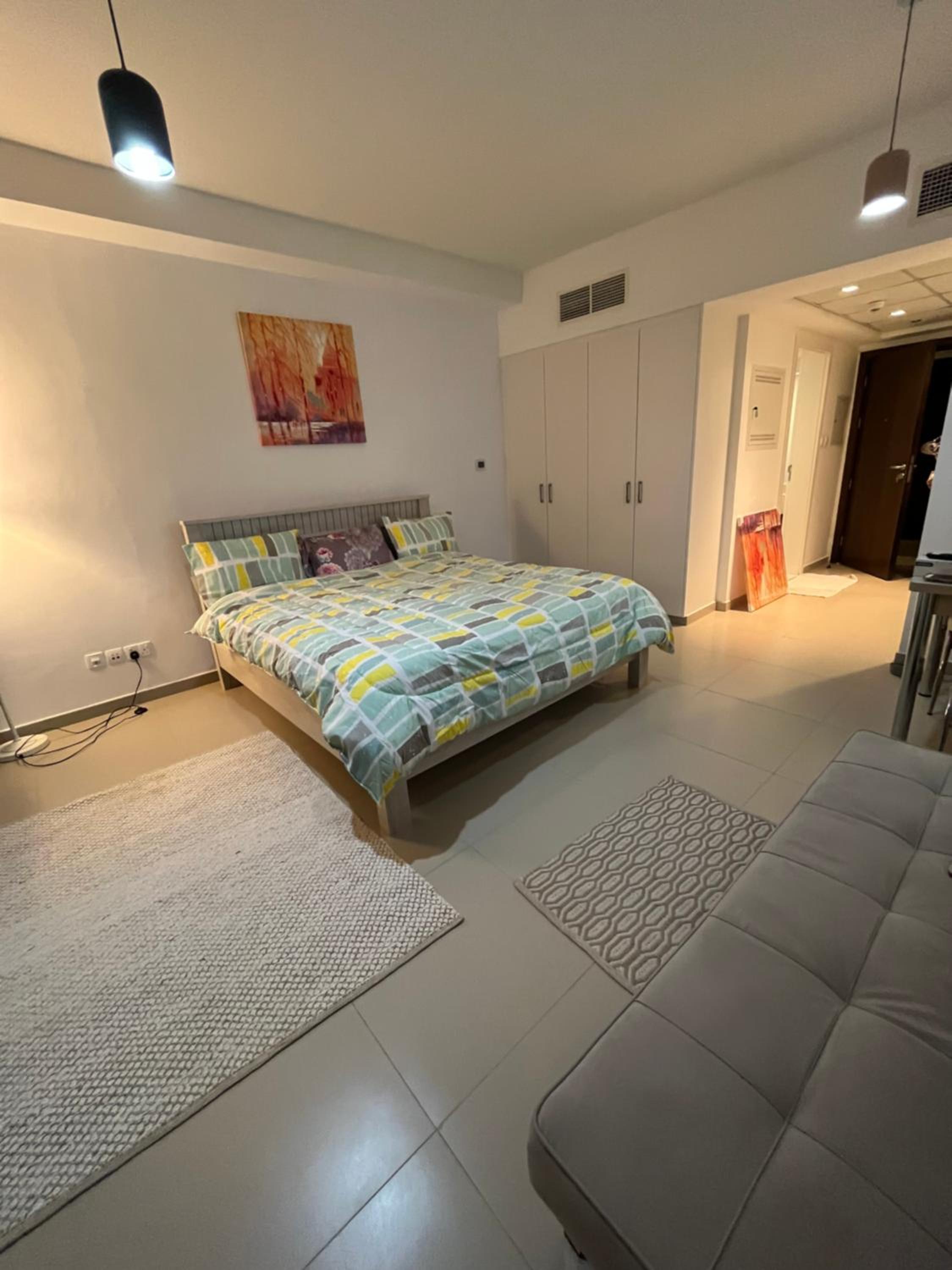 Incredible Ocean View Studio Aprtment in Al Marjan Island
