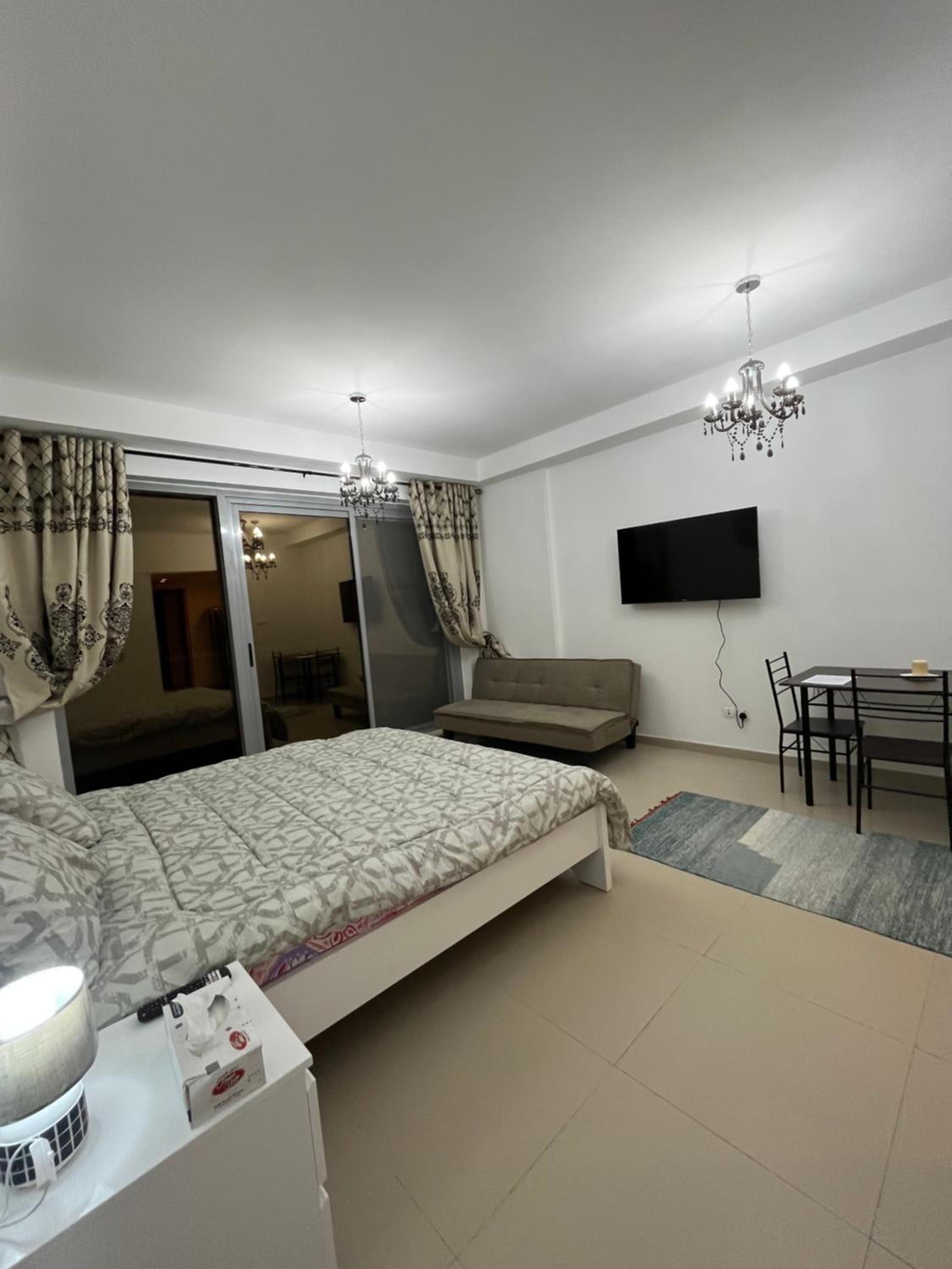 Incredible Ocean View Studio Aprtment in Al Marjan Island