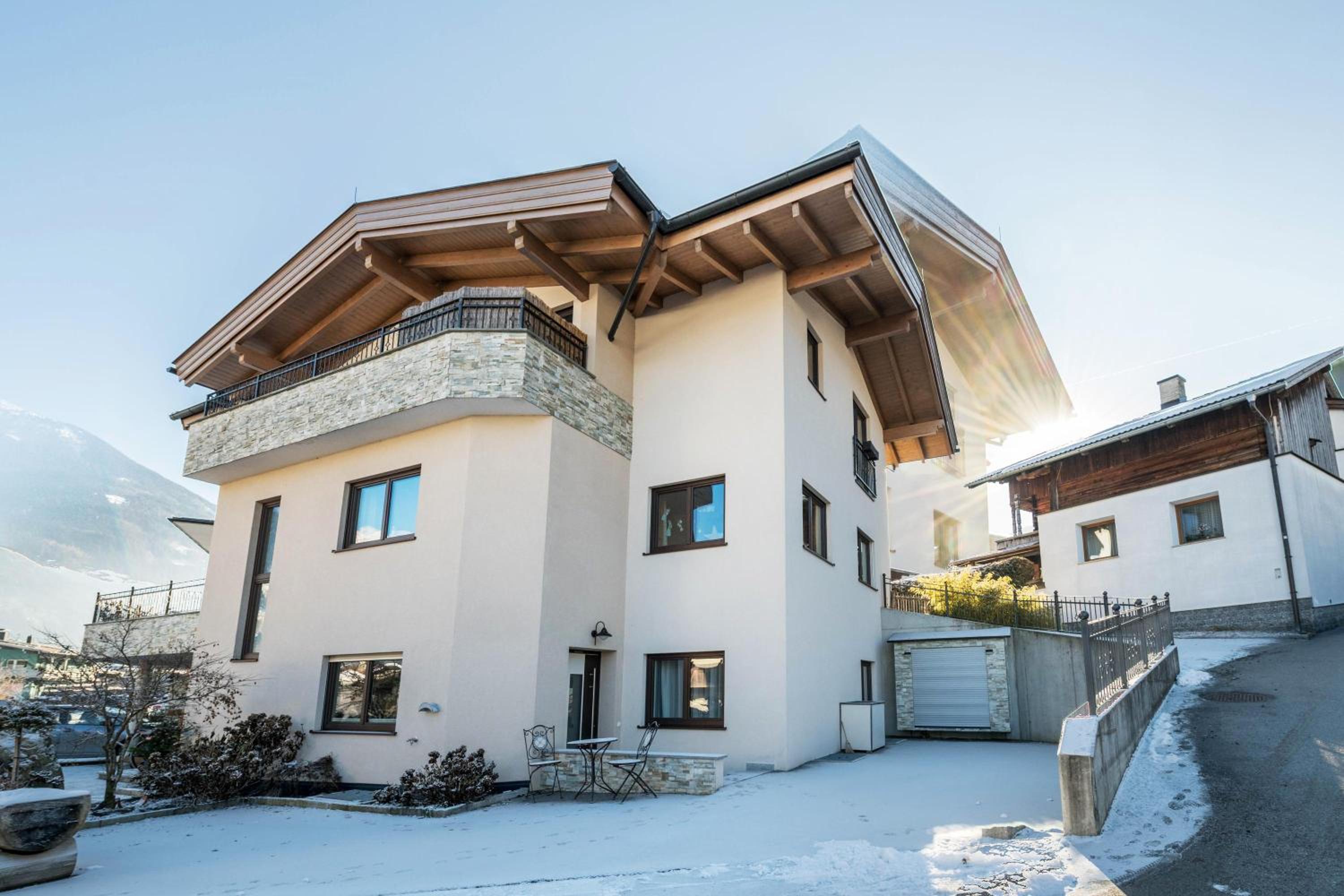 Wieseneck I - Apartment in Fügen view 2
