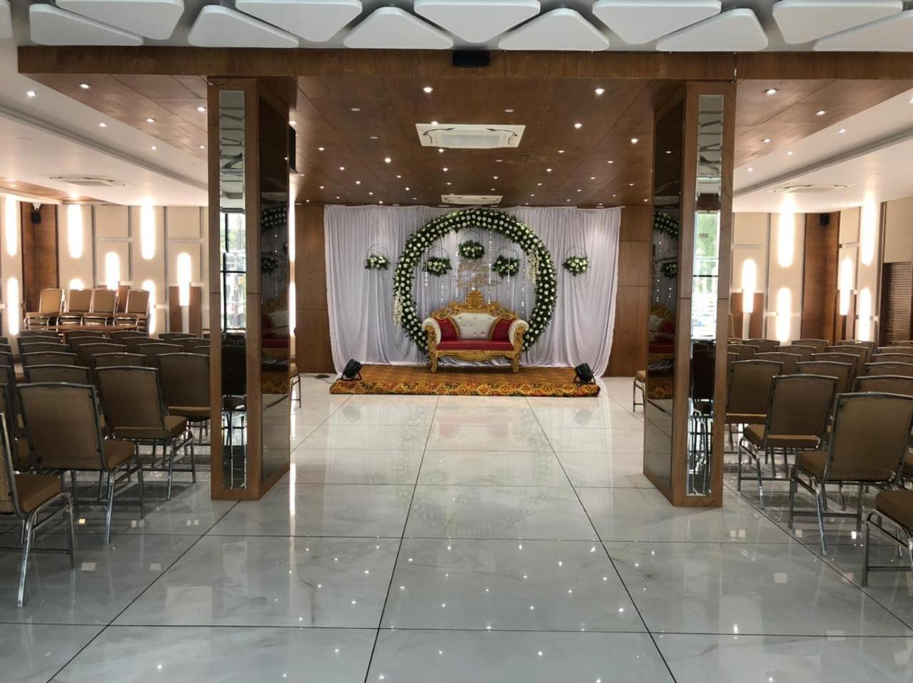 HOTEL CARREFOUR
