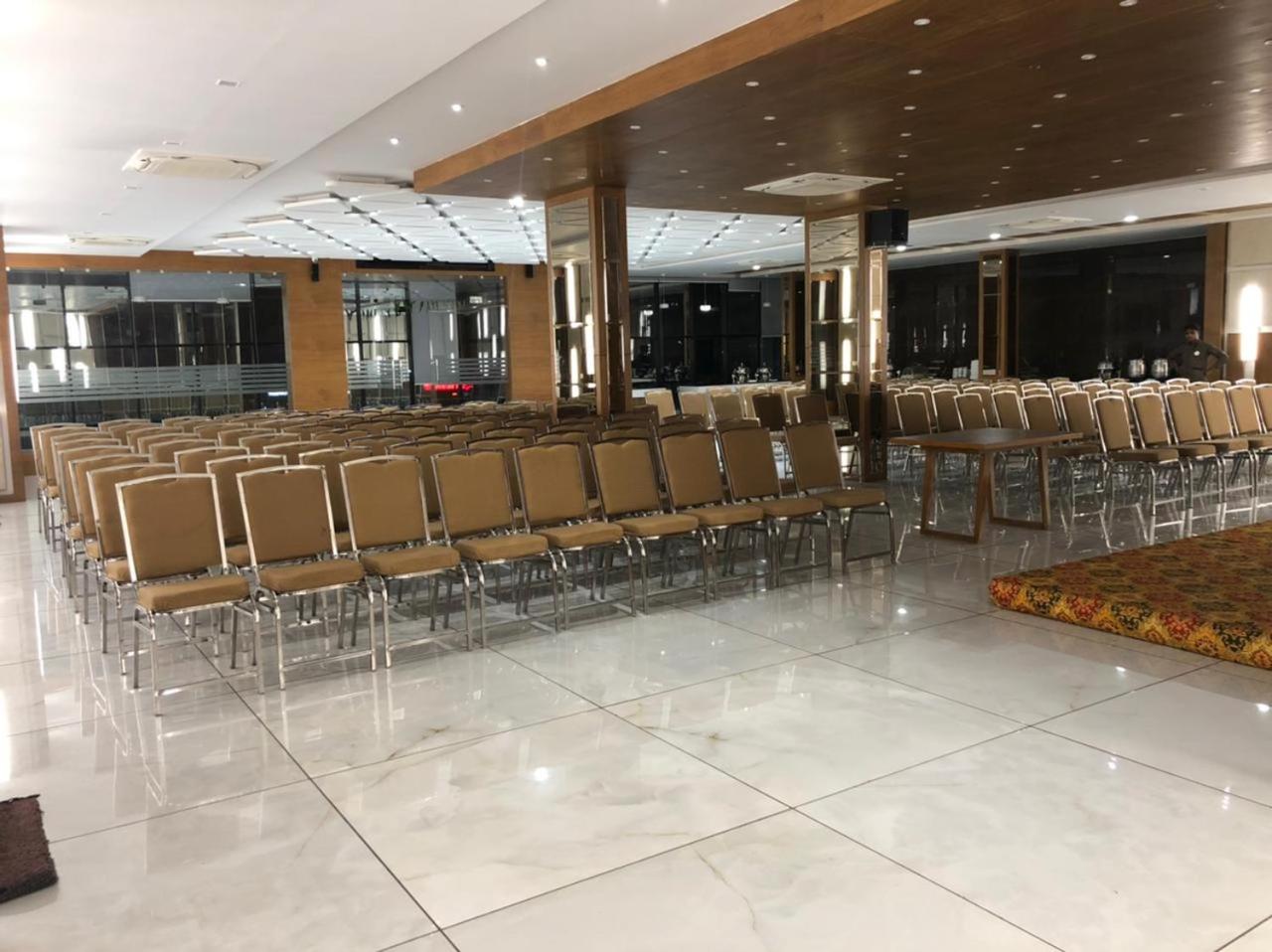 HOTEL CARREFOUR