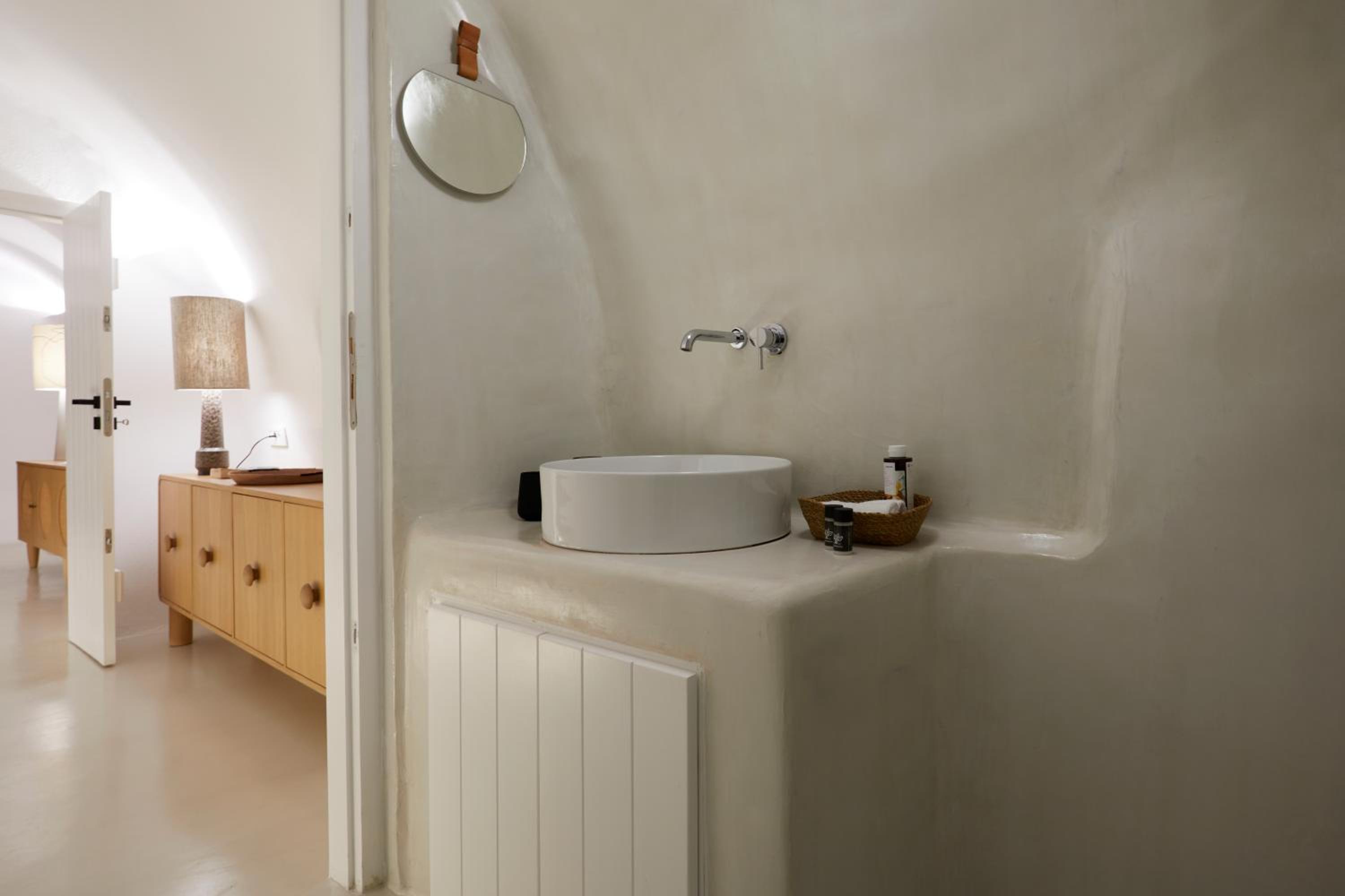Olea Cave House