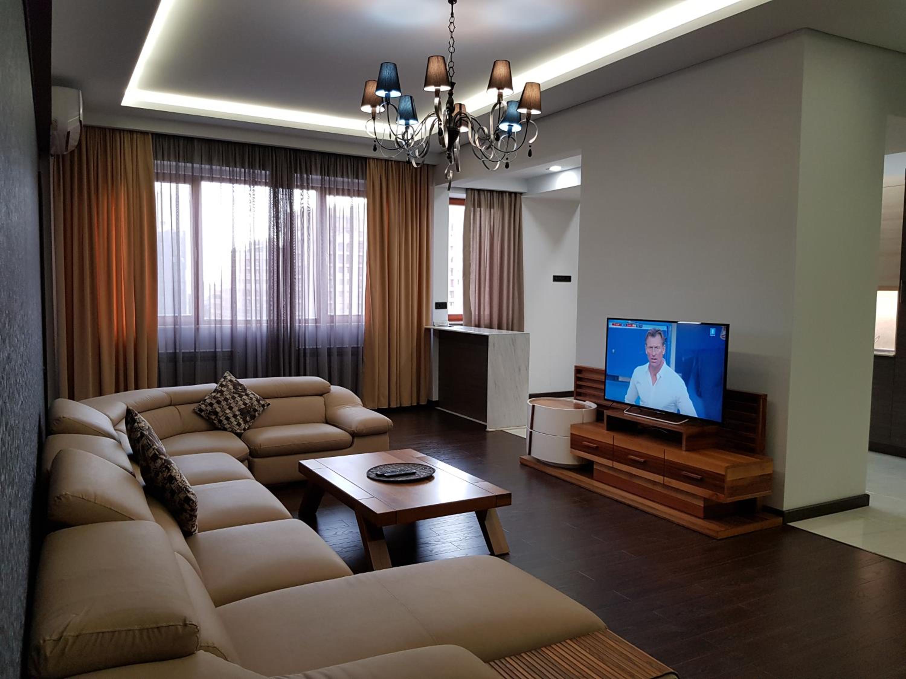 Northern Avenue, 4 bedrooms Grand & Luxe apartment T8