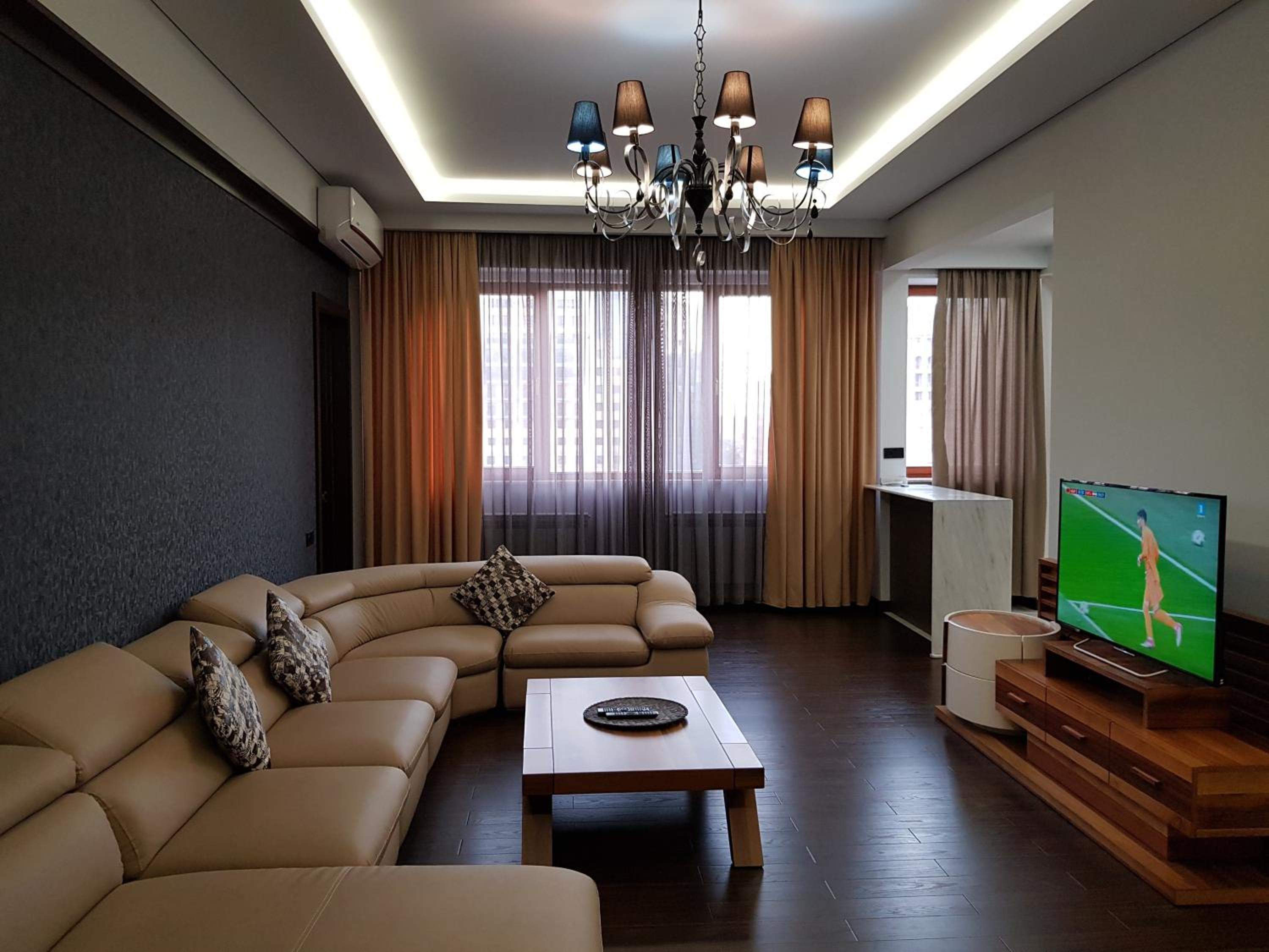 Northern Avenue, 4 bedrooms Grand & Luxe apartment T8