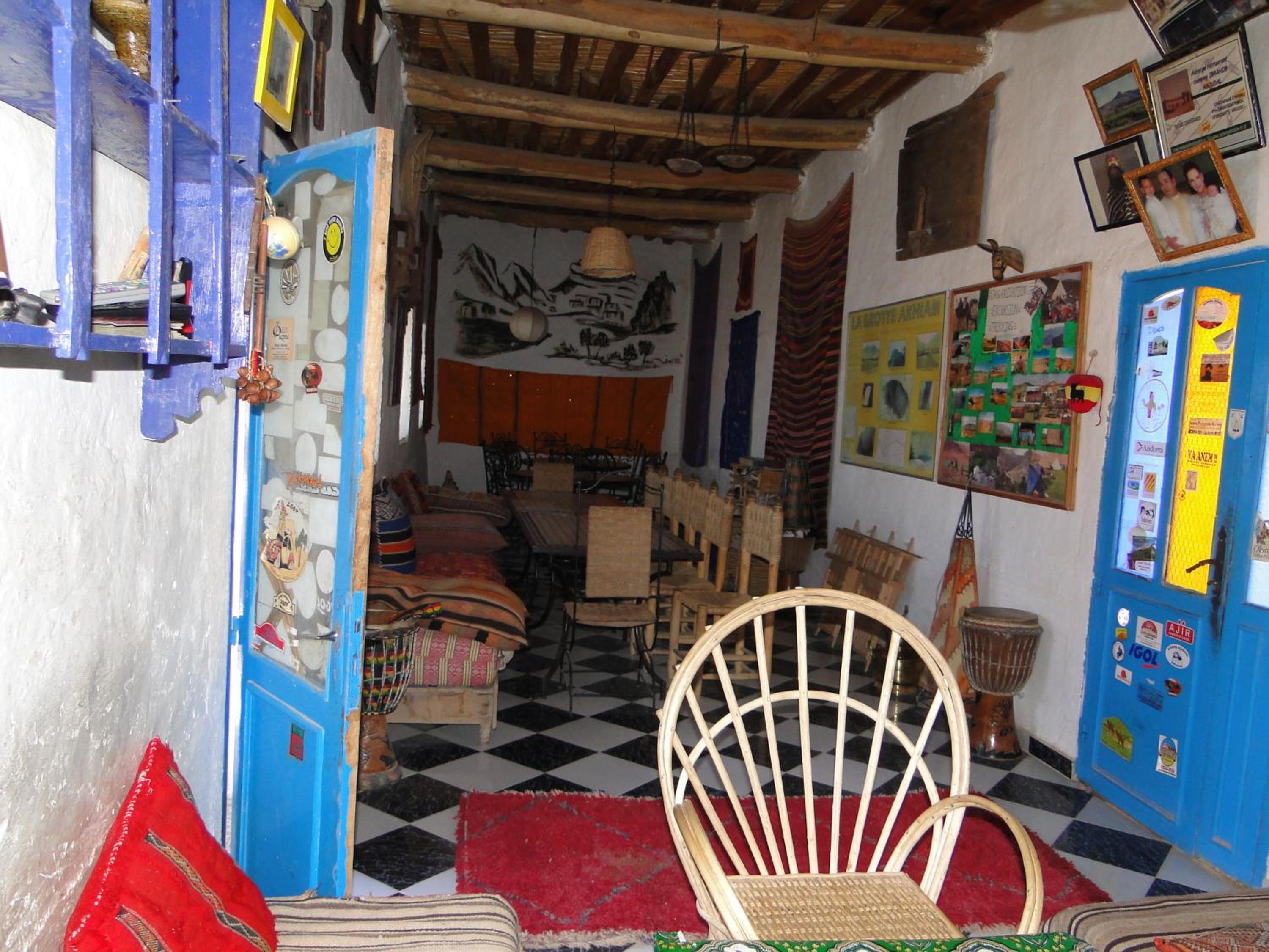 Photo 8