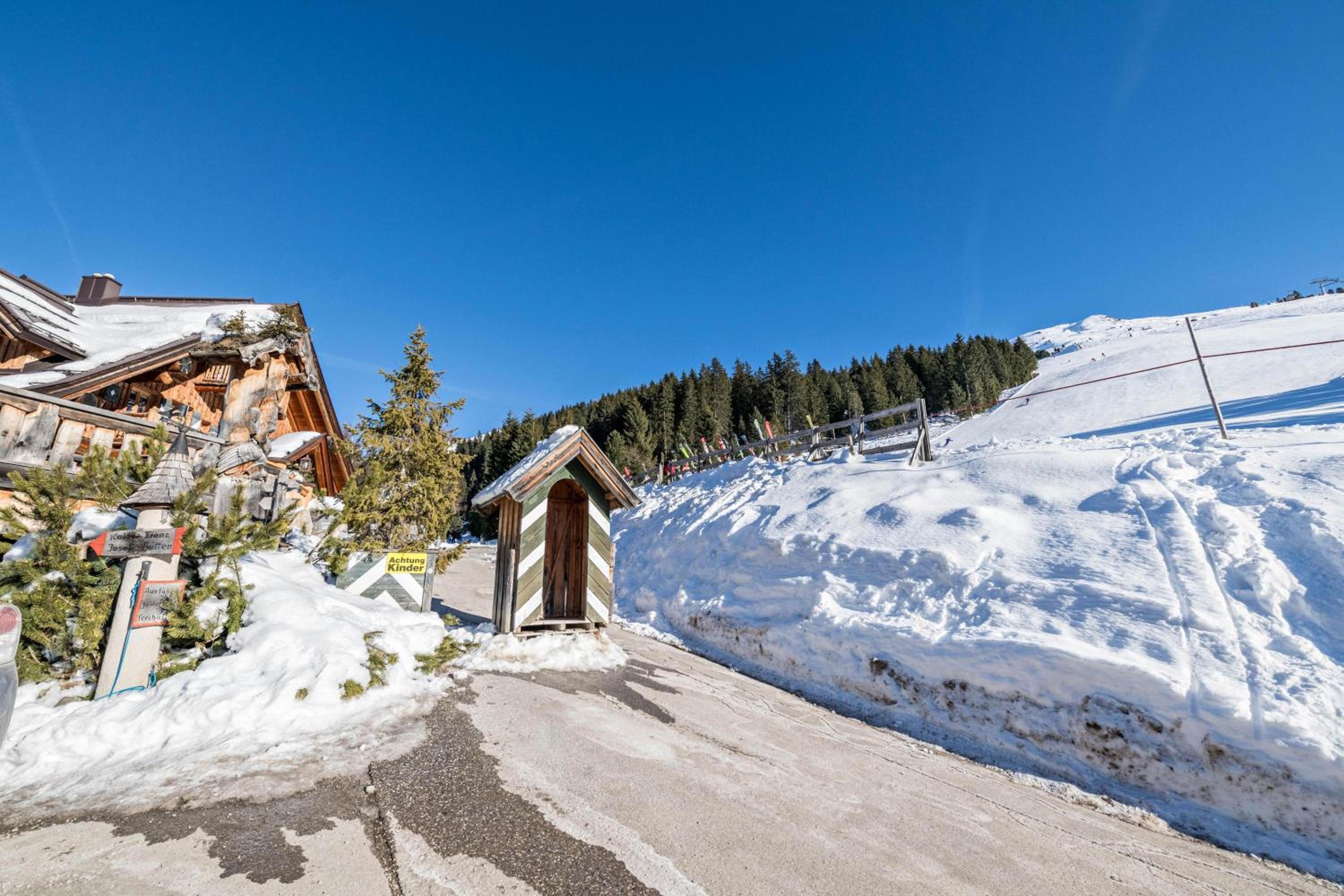 Hochfügenblick-ski- und Wanderhütte