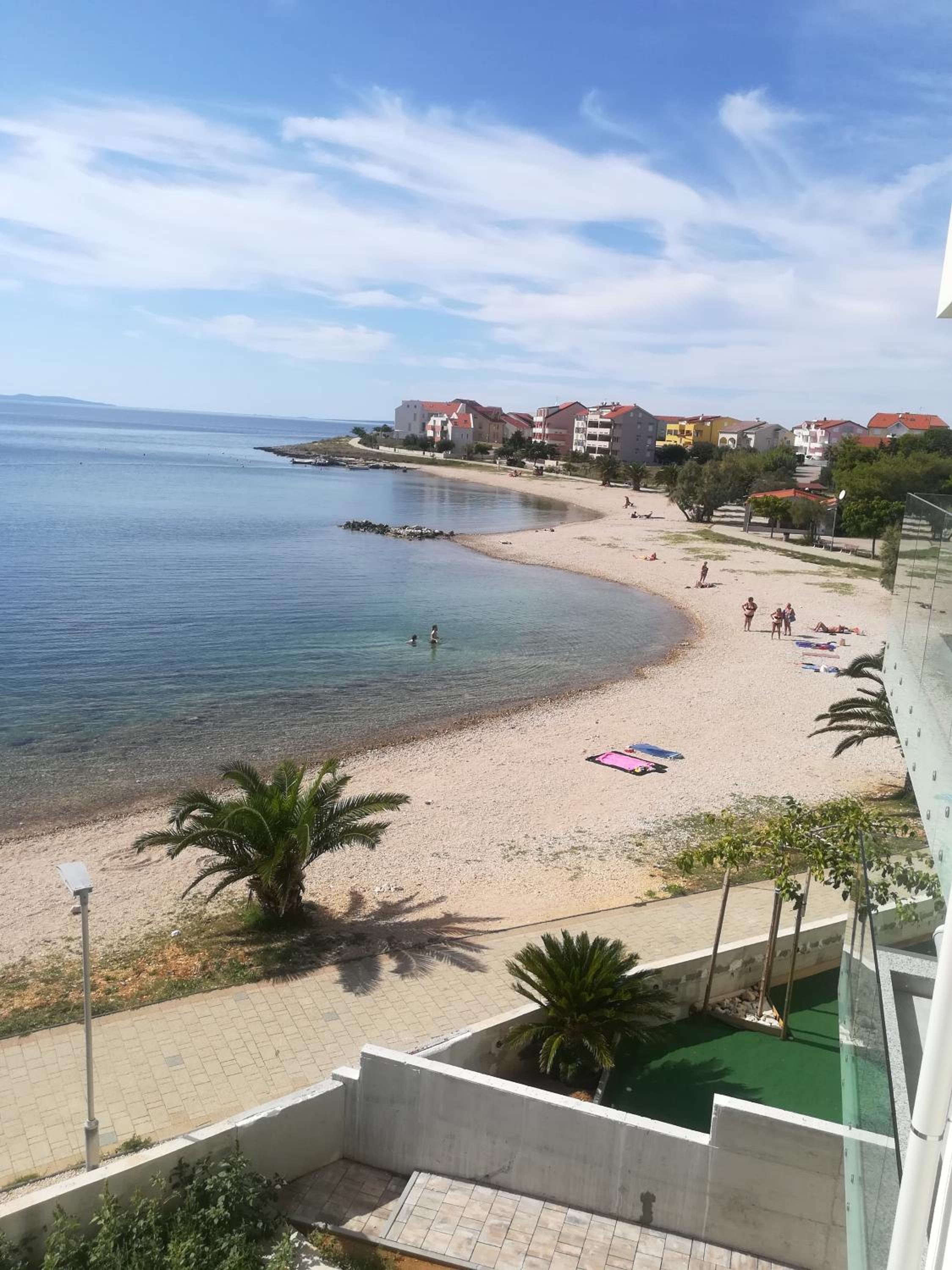 SMARAGD on the beach view 2