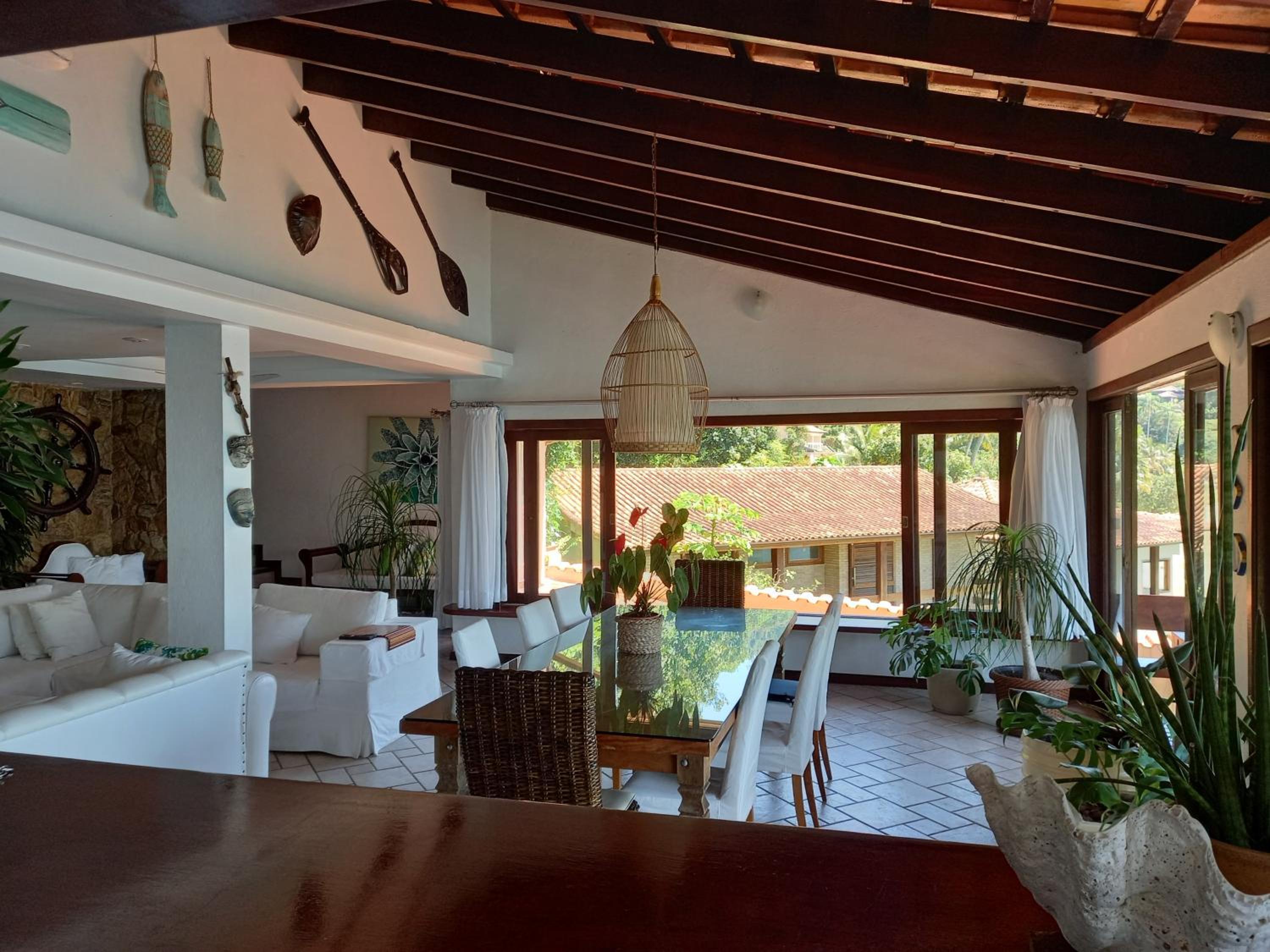 CASA MARAVILHOSA à BEIRA MAR EM ANGRA DOS REIS