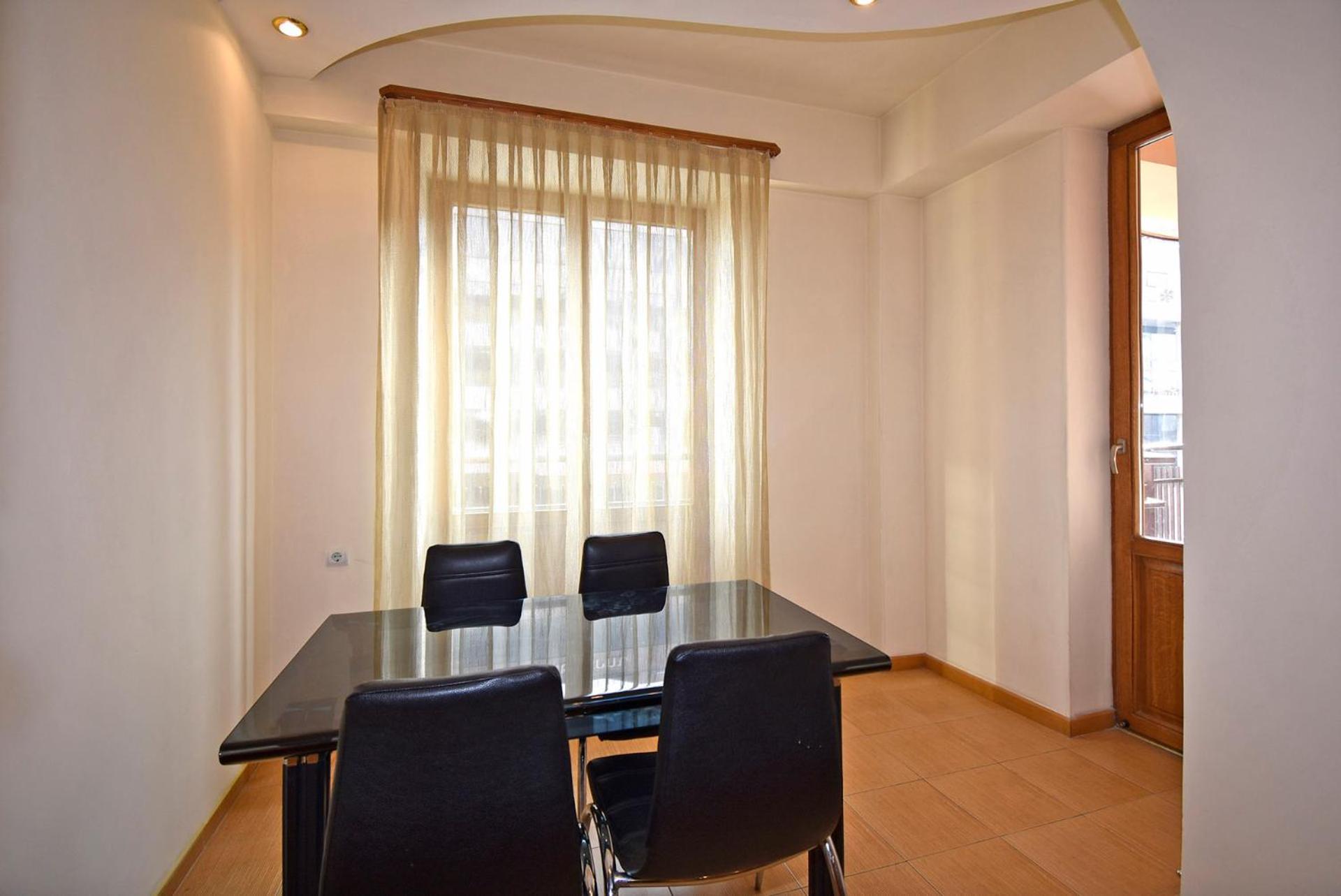 Northern Avenue, 2 bedrooms Luxury, Unique apartment HH656