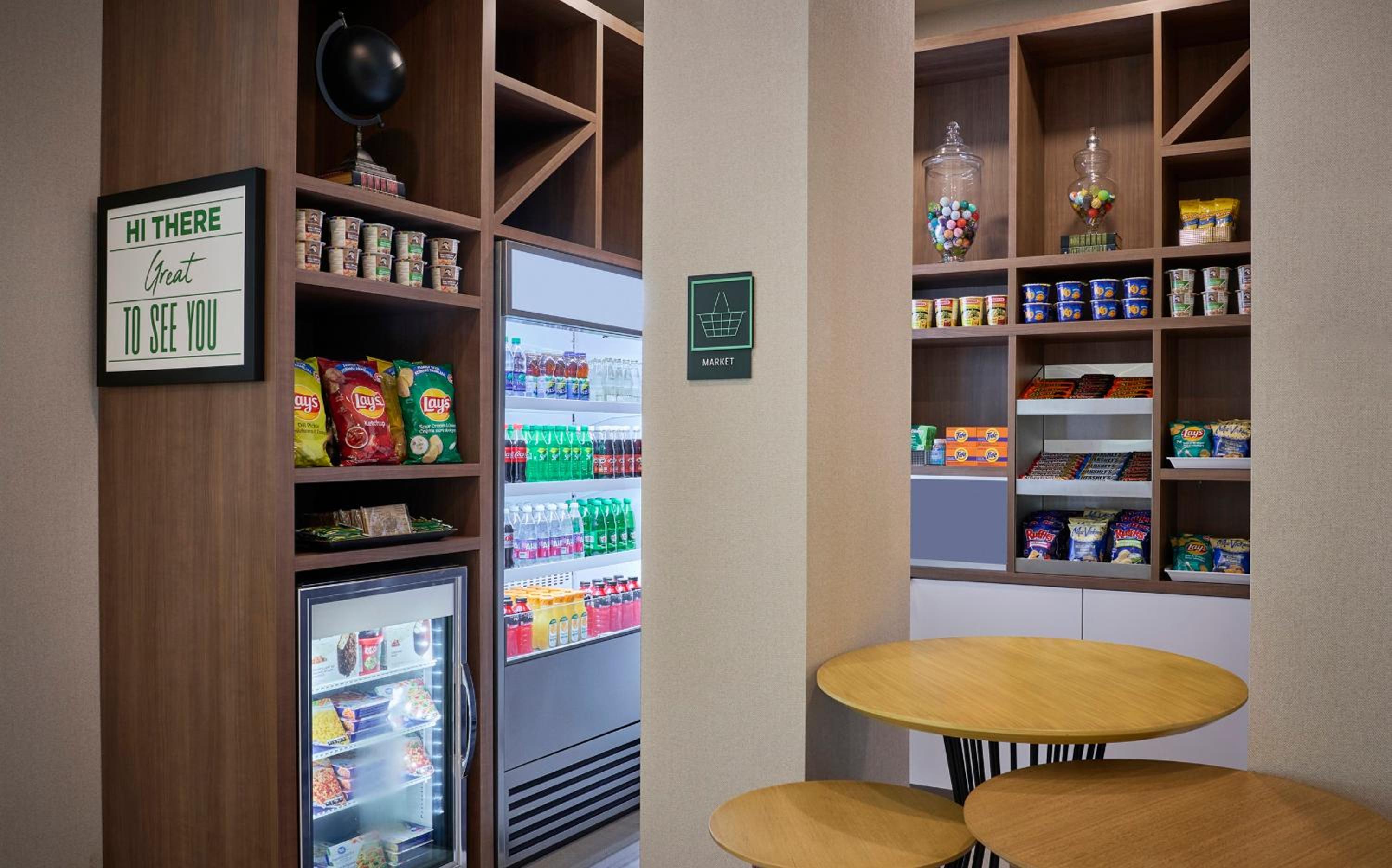 Holiday Inn  Suites Oakville at Bronte, an IHG Hotel - Property Image 9