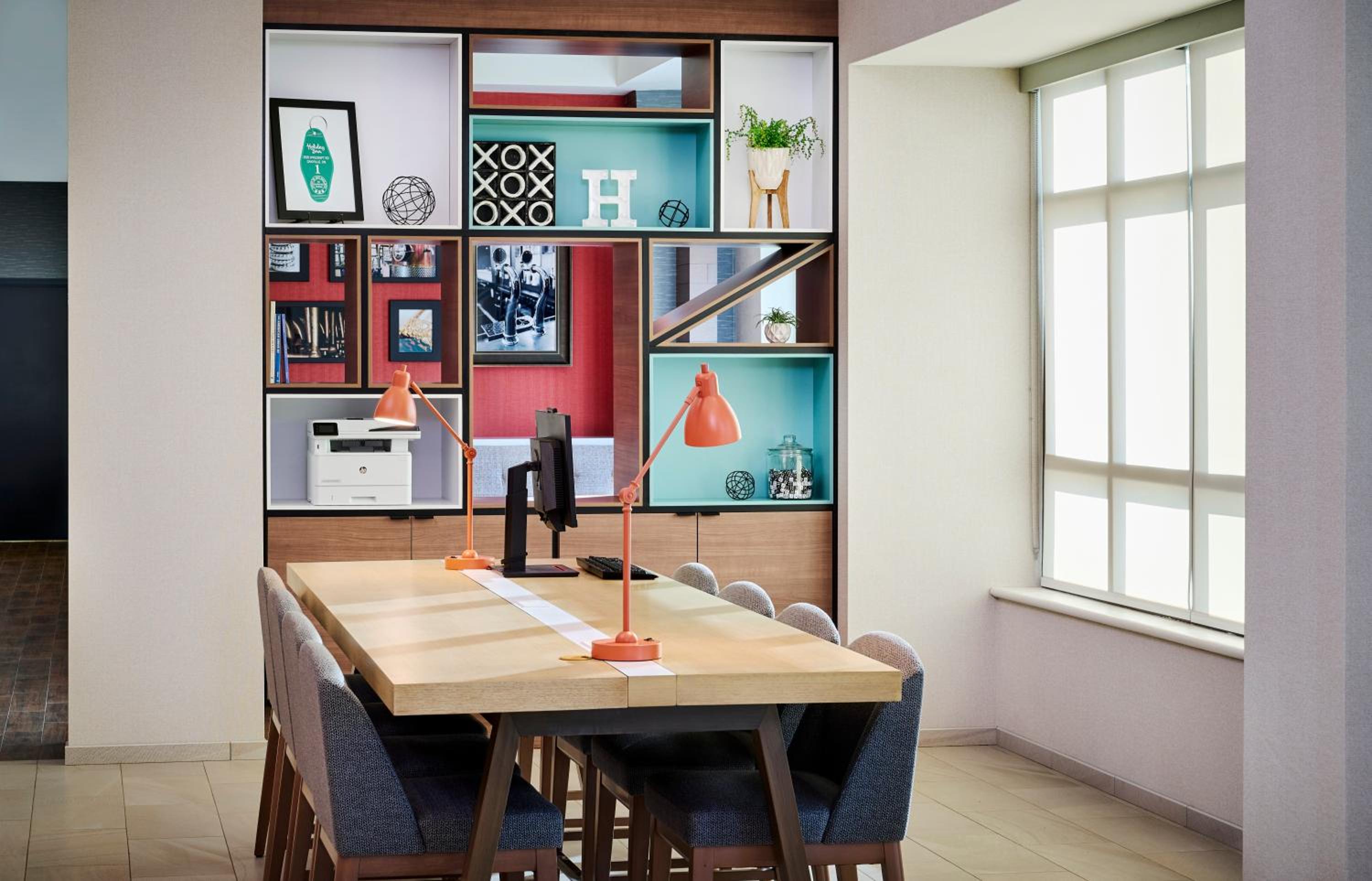 Holiday Inn  Suites Oakville at Bronte, an IHG Hotel - Property Image 11