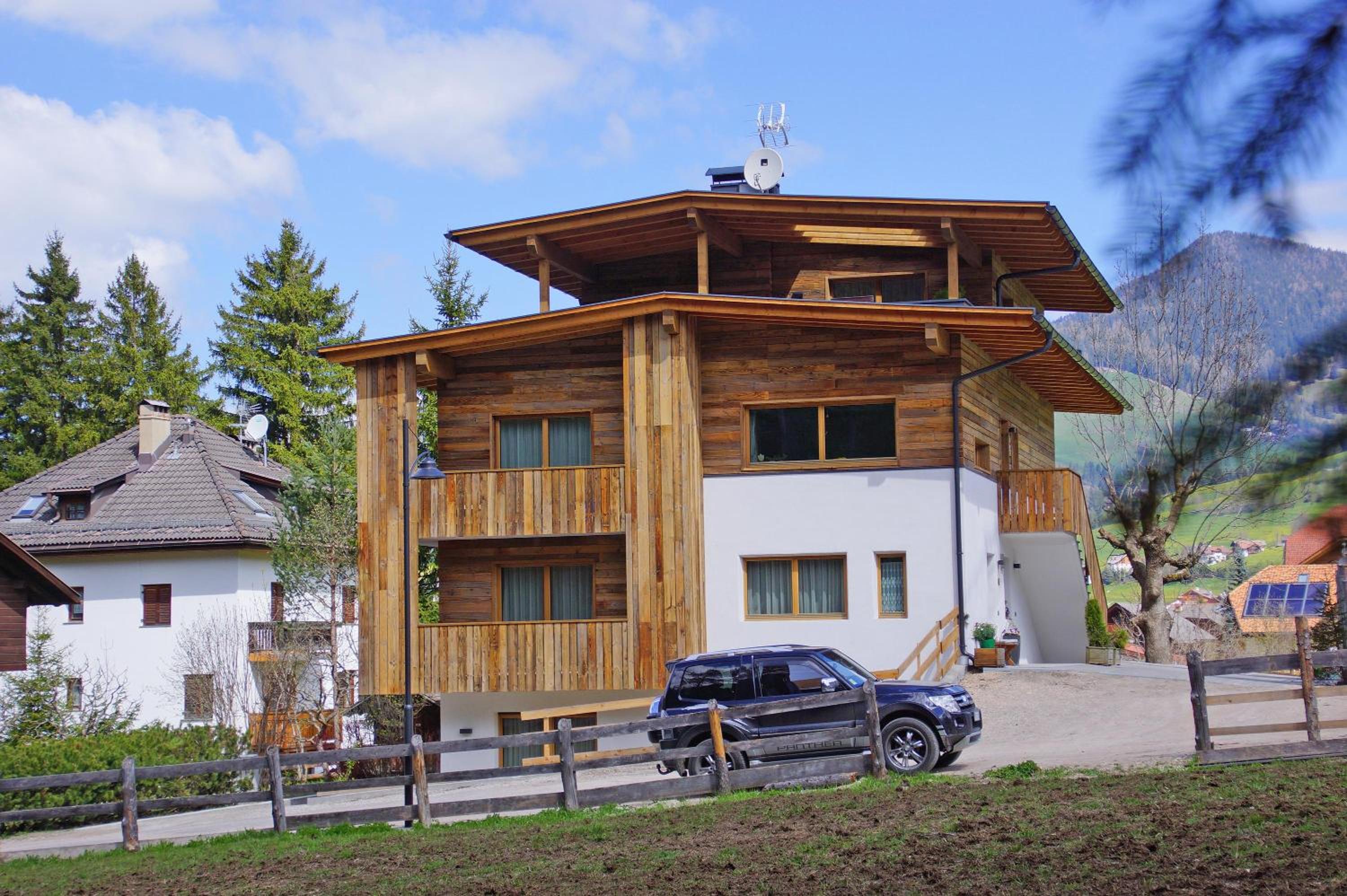 Photo 11