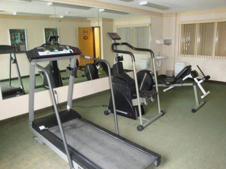 Syracuse Inn and Suites - Property Image 10