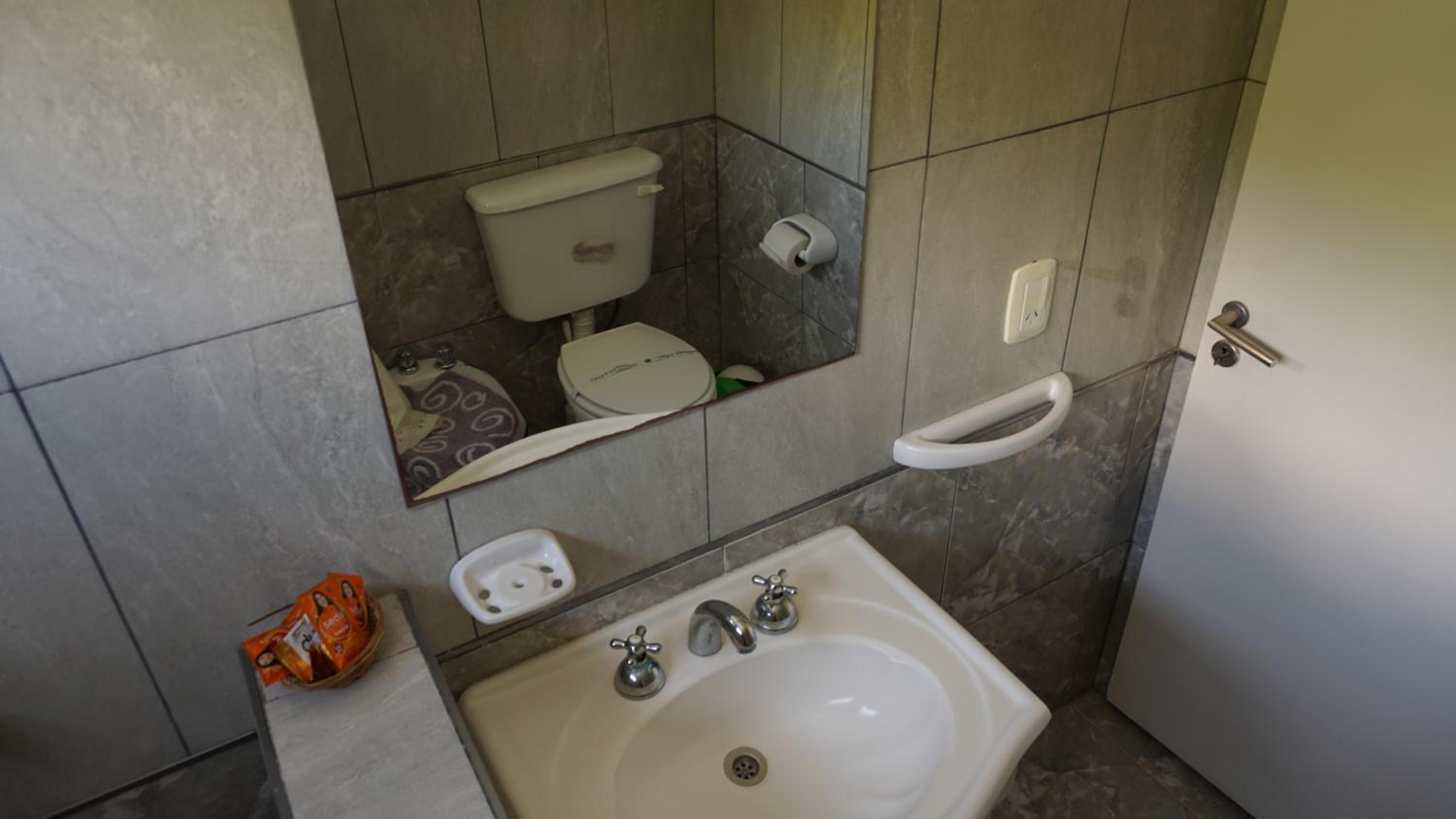 Laguna Park Duplex & Suites