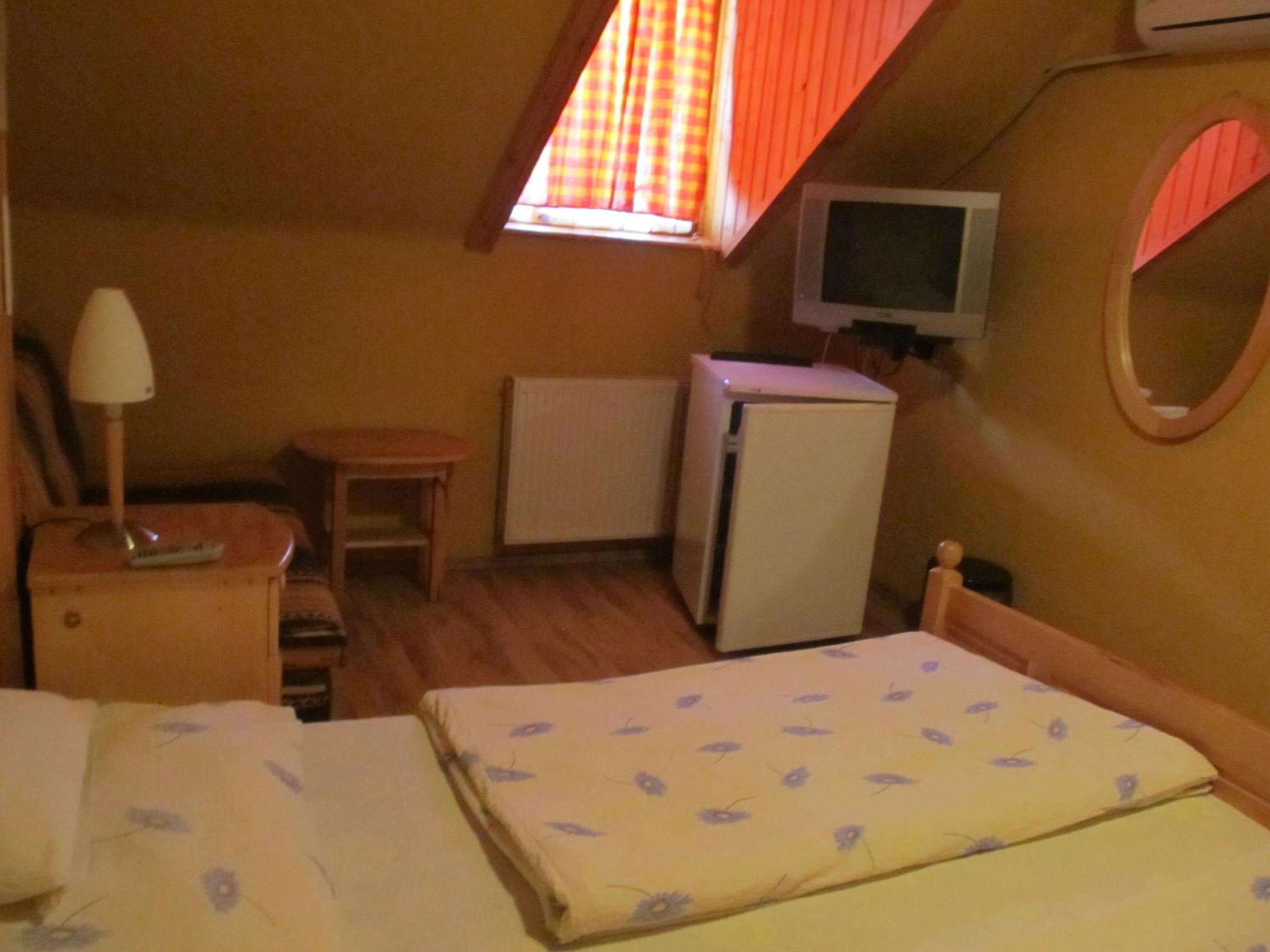 Photo 25