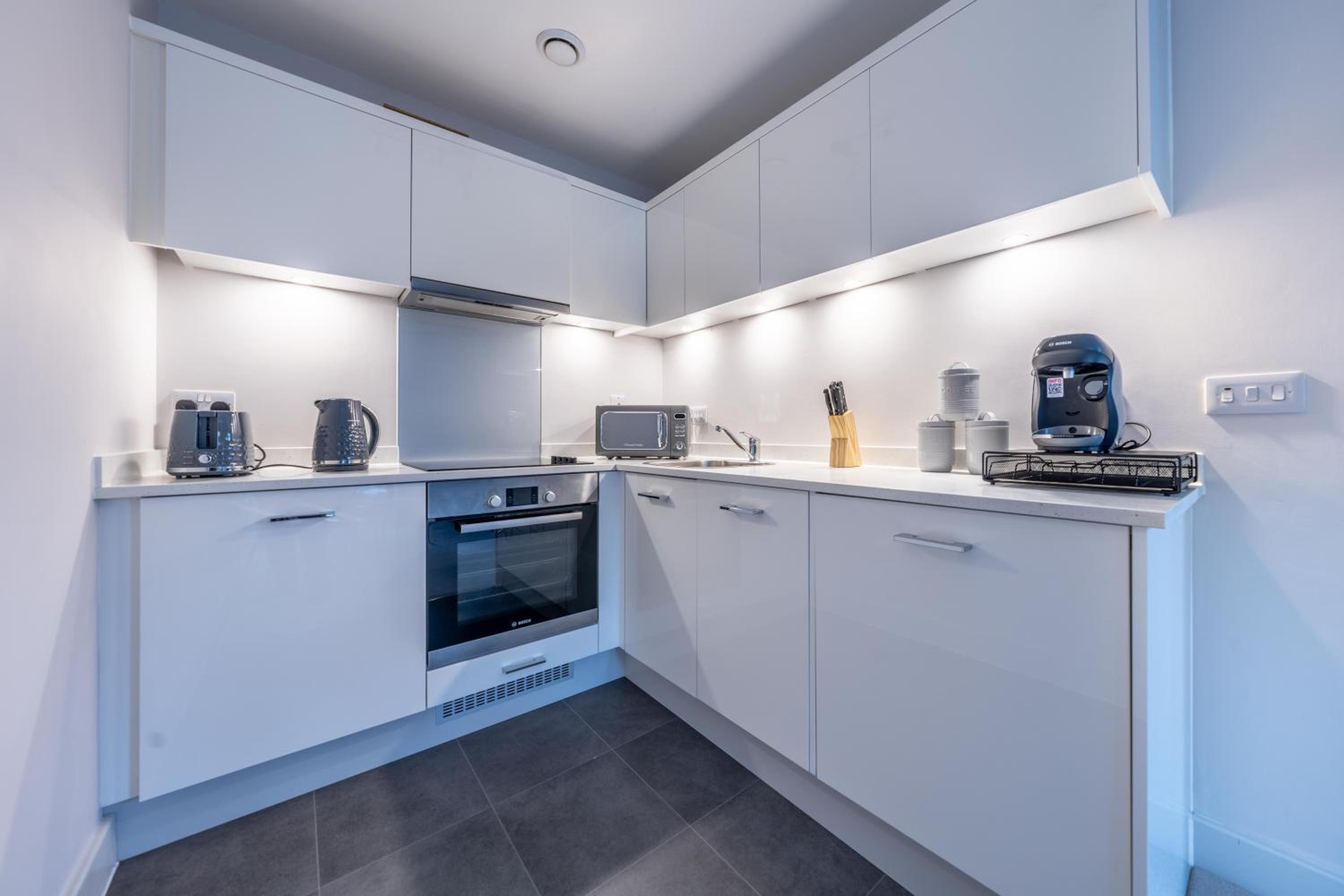 Windsor Luxury Studio Apartment view 3