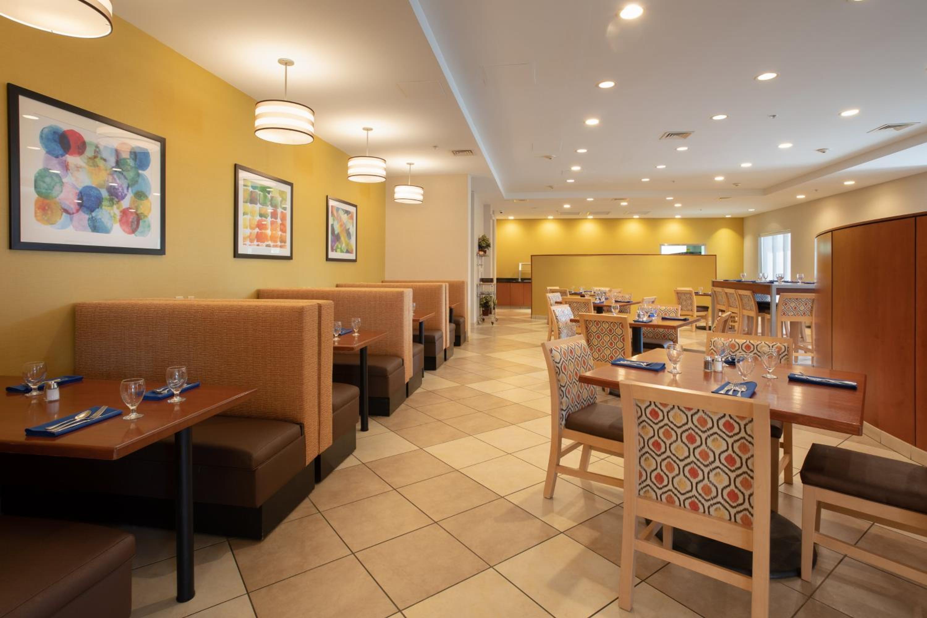 Winchester Vacations - Holiday Inn Winchester Southeast-Historic Gateway, an IHG Hotel - Property Image 2
