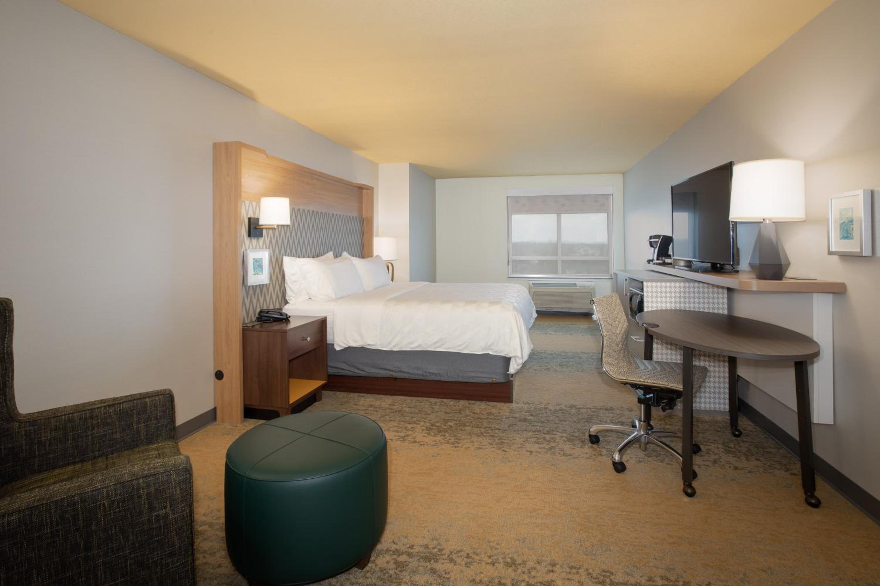 Winchester Vacations - Holiday Inn Winchester Southeast-Historic Gateway, an IHG Hotel - Property Image 27